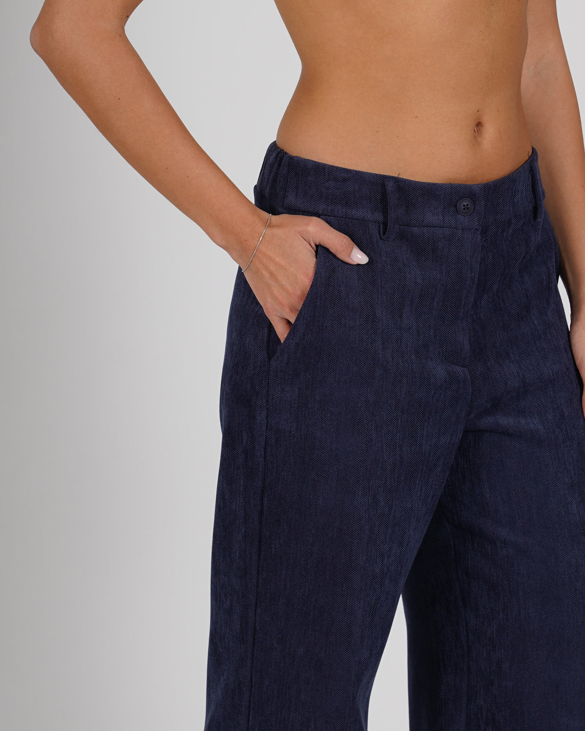 Pantaloni regular fit in mano velluo liscio - Abbazia