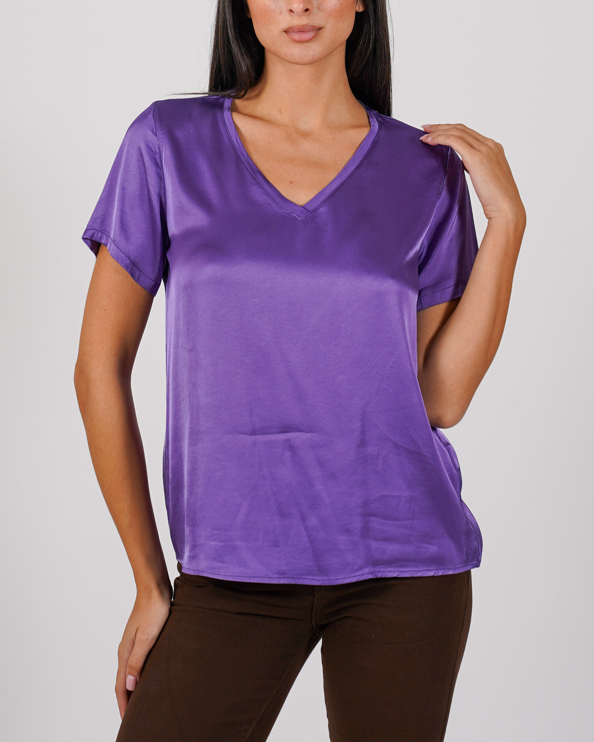 Blusa scollo a v in mano raso - Bratislava