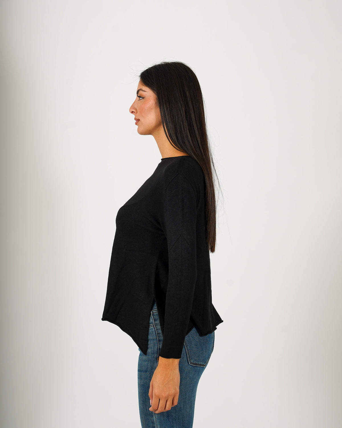 Maglia girocollo minimal con spacchi laterali - Austria