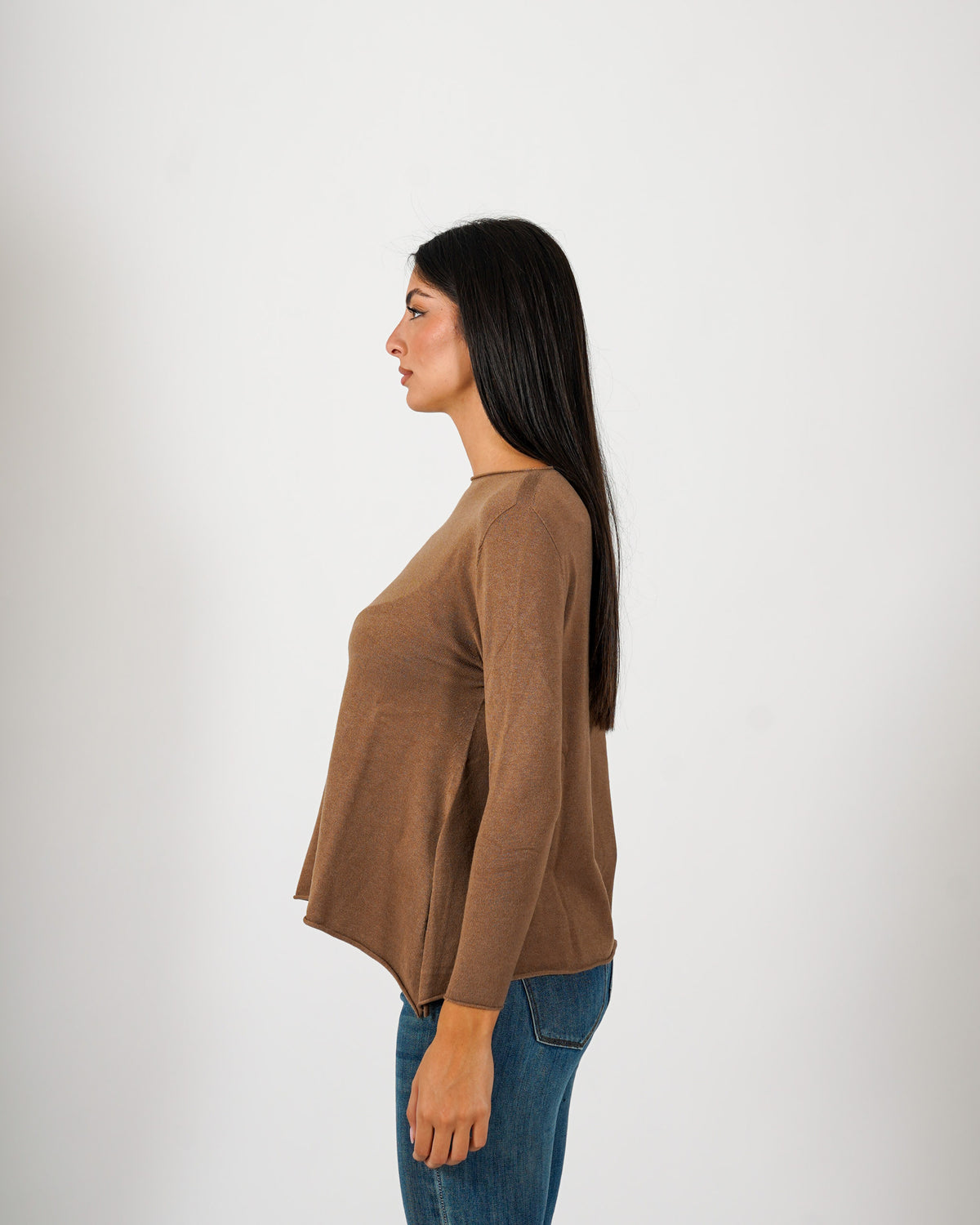 Maglia girocollo minimal con spacchi laterali - Austria