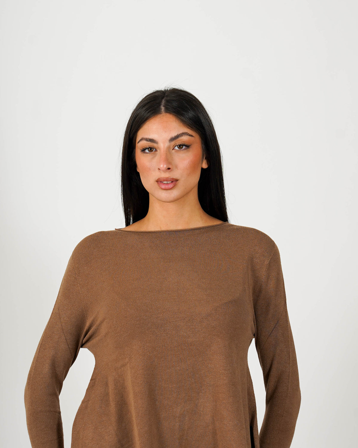 Maglia girocollo minimal con spacchi laterali - Austria