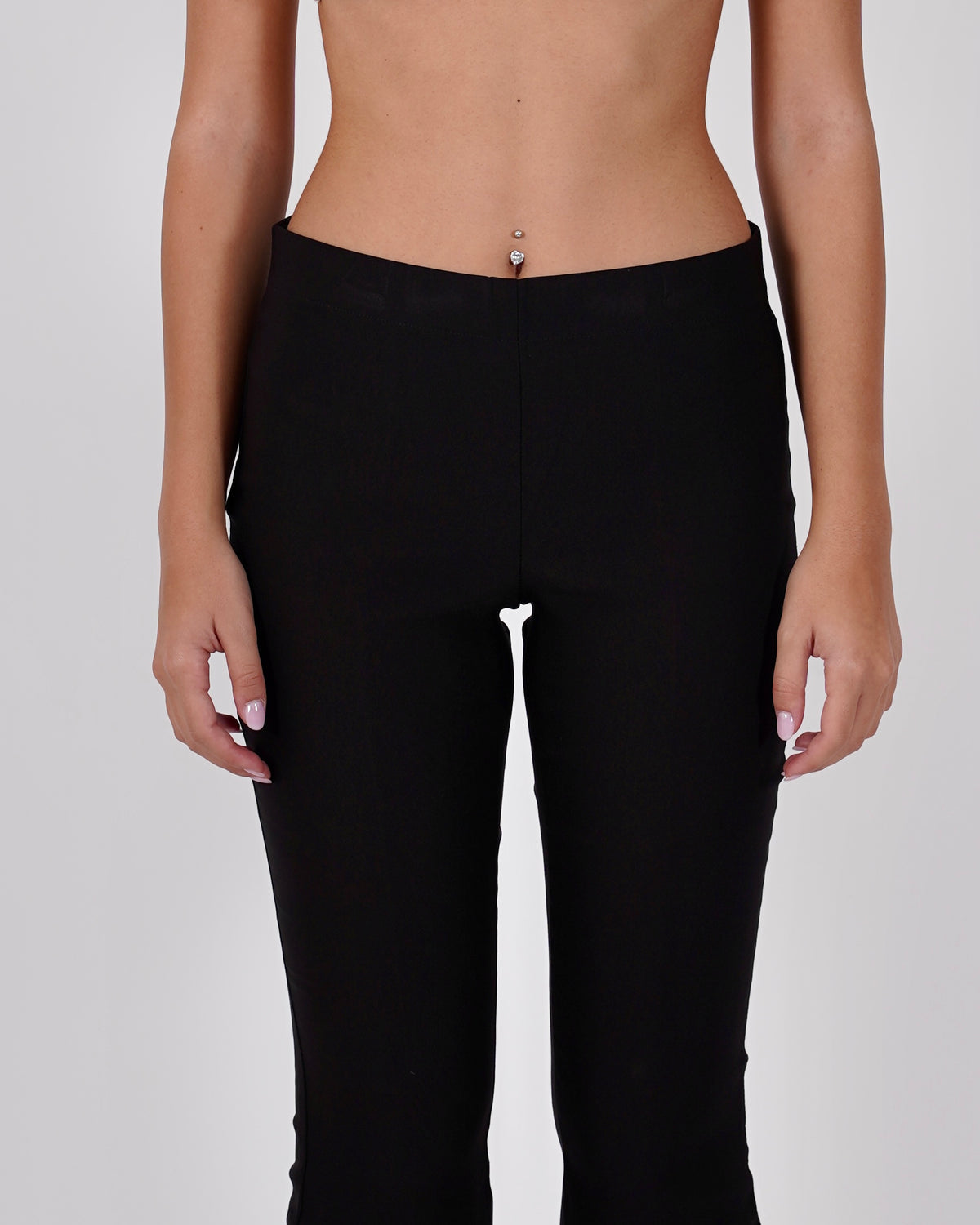 Pantaloni capri con spacco laterale - Attila