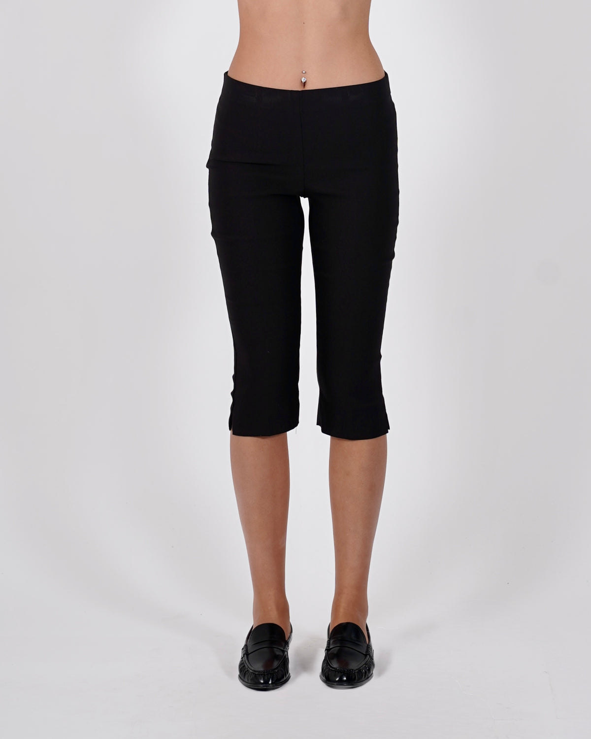 Pantaloni capri con spacco laterale - Attila