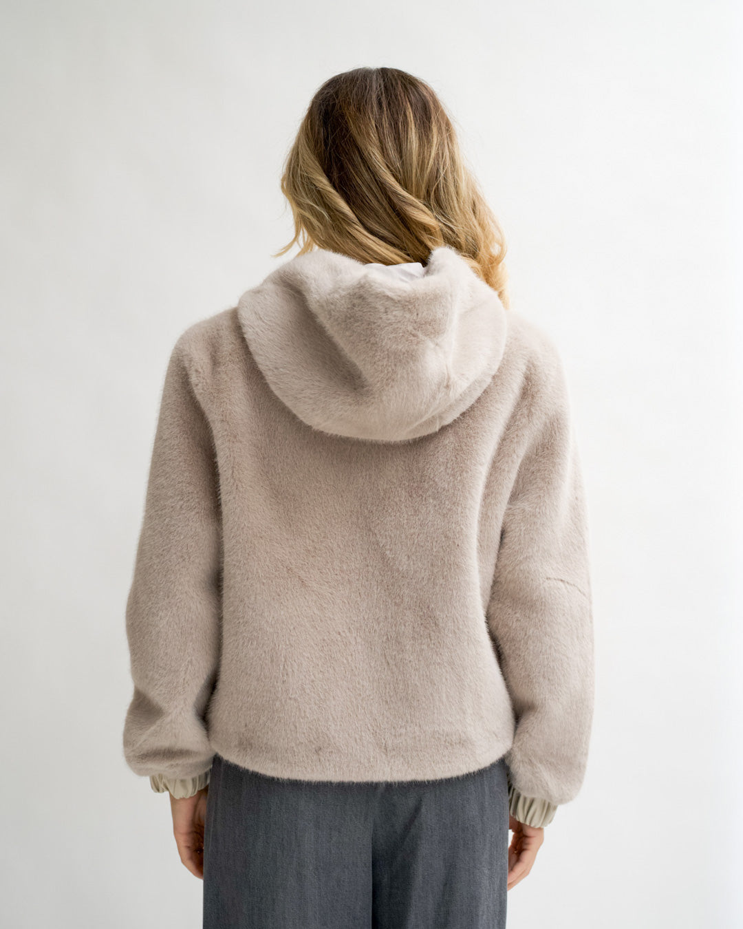 Bomber con cappuccio e zip in eco fur - Laguna Uncategorized - Hope Abbigliamento e Accessori Donna Online