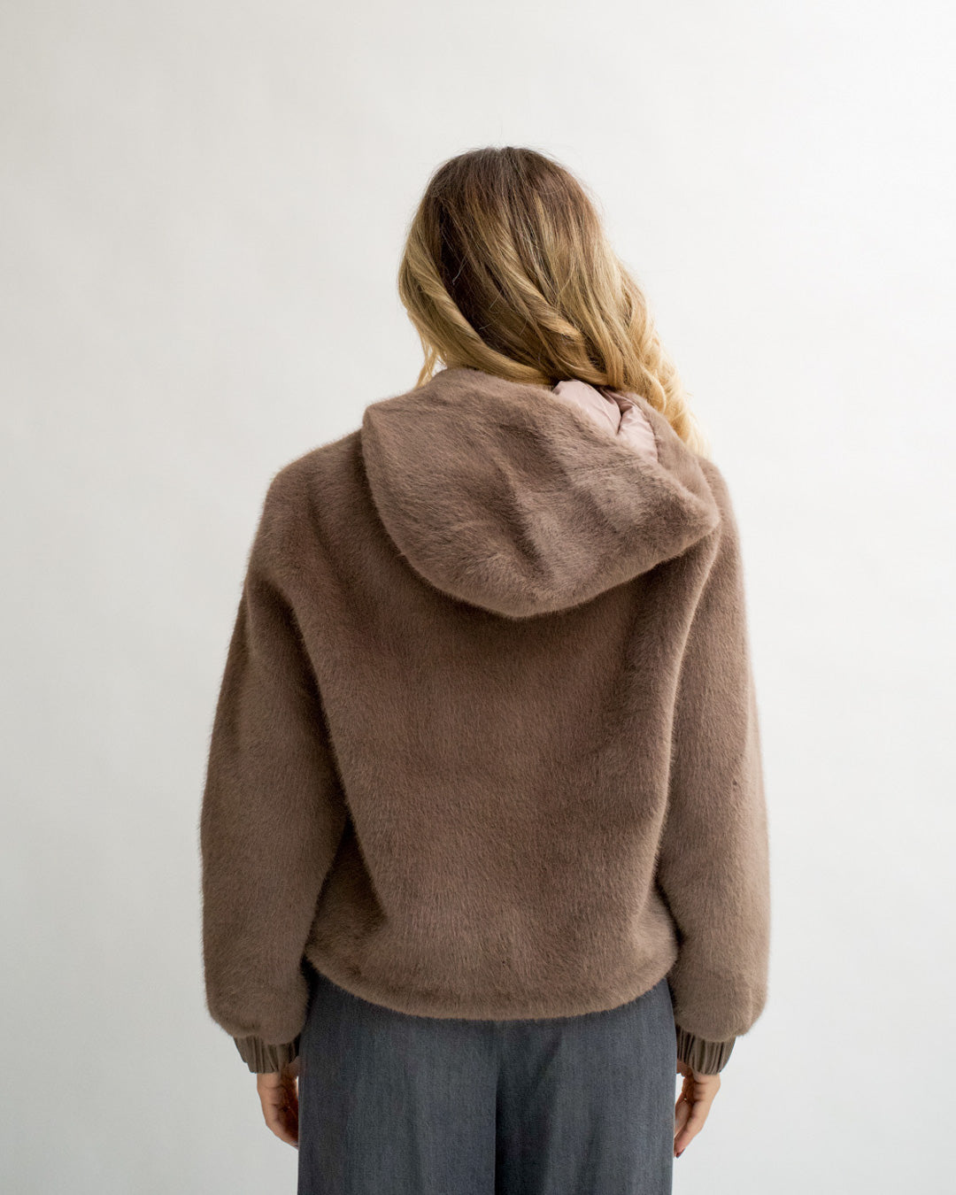 Bomber con cappuccio e zip in eco fur - Laguna Uncategorized - Hope Abbigliamento e Accessori Donna Online