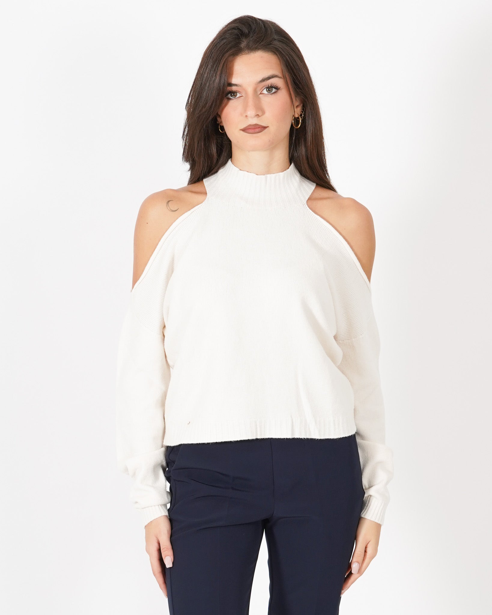 Maglia girocollo con tagli profondi sulle spalle - Alabastro Uncategorized - Hope Abbigliamento e Accessori Donna Online