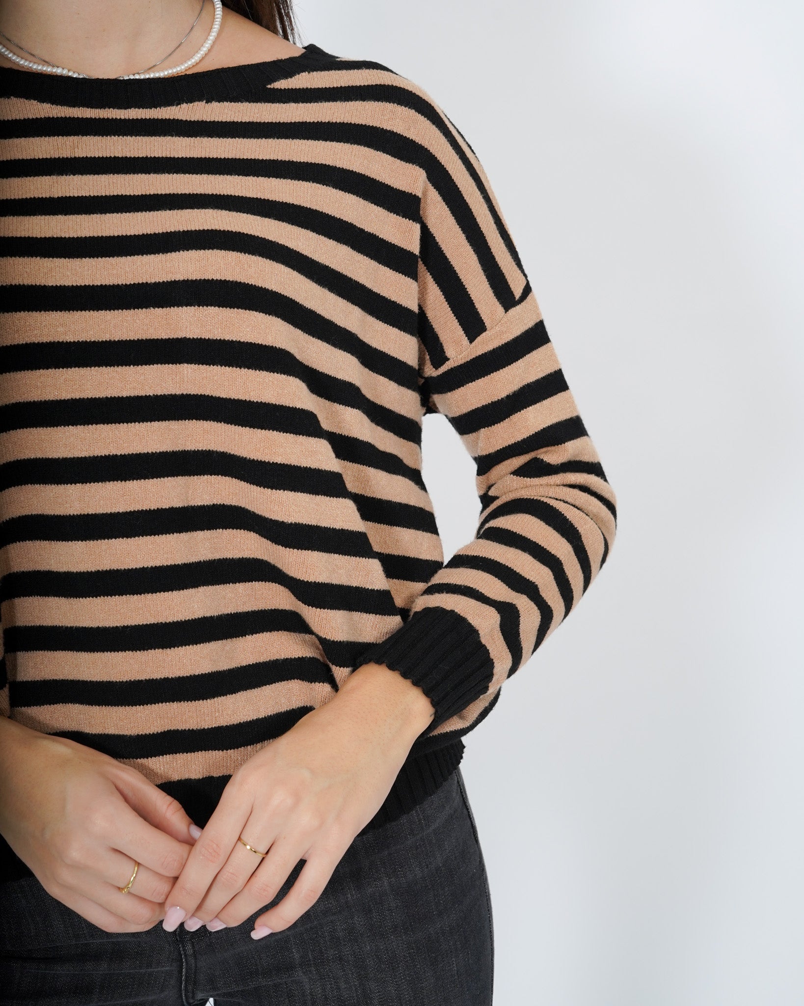 Maglia a righe con collo ampio - Tarallo Uncategorized - Hope Abbigliamento e Accessori Donna Online