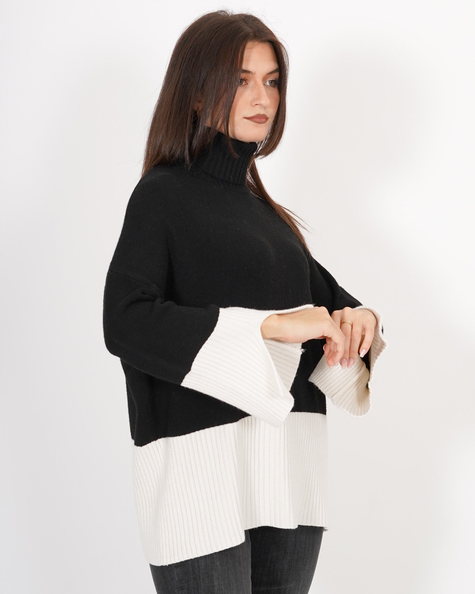 Maglia collo alto bicolor con maniche ampie - Grissino Uncategorized - Hope Abbigliamento e Accessori Donna Online