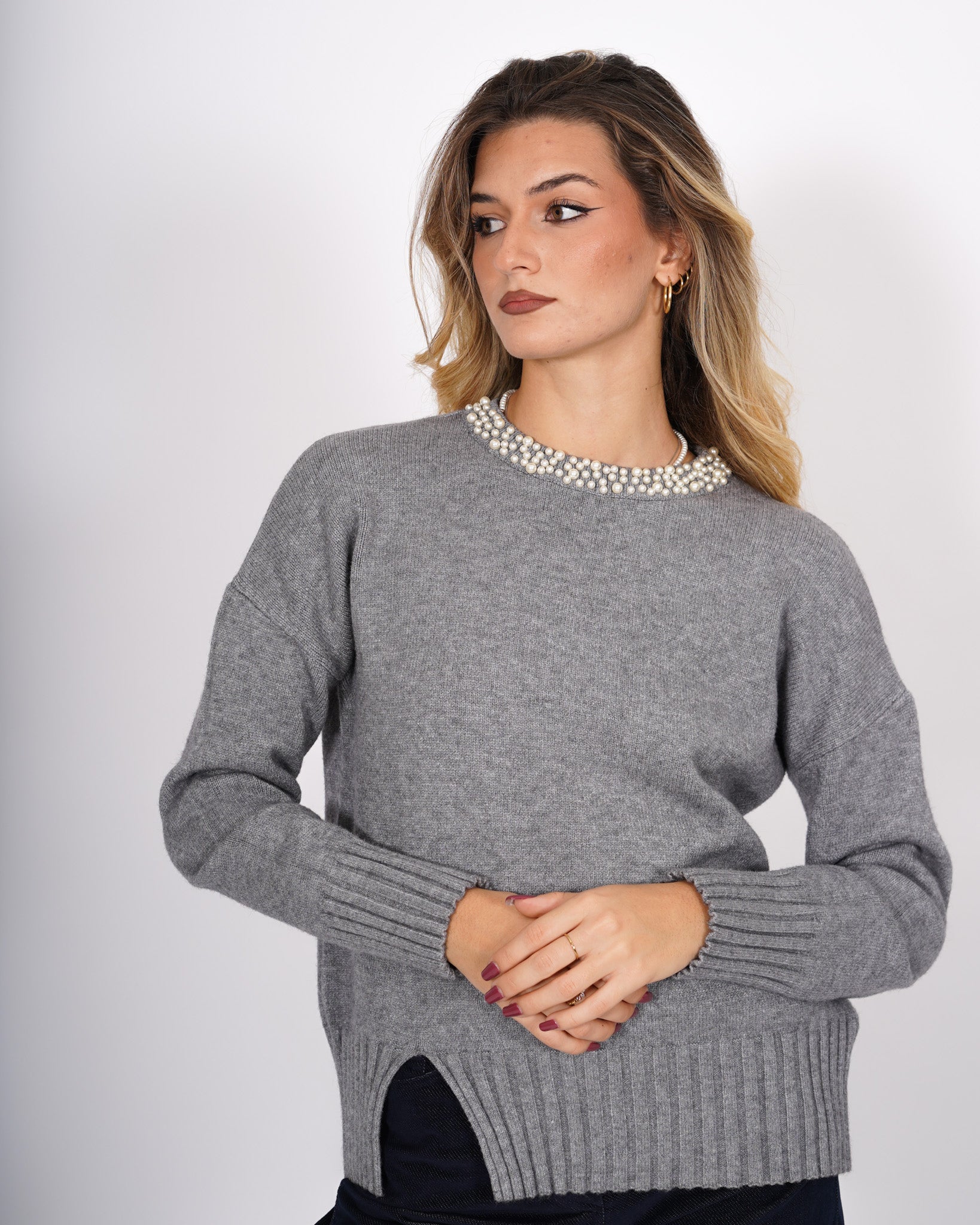 Girocollo con perle in mano viscosa - Murillo Uncategorized - Hope Abbigliamento e Accessori Donna Online