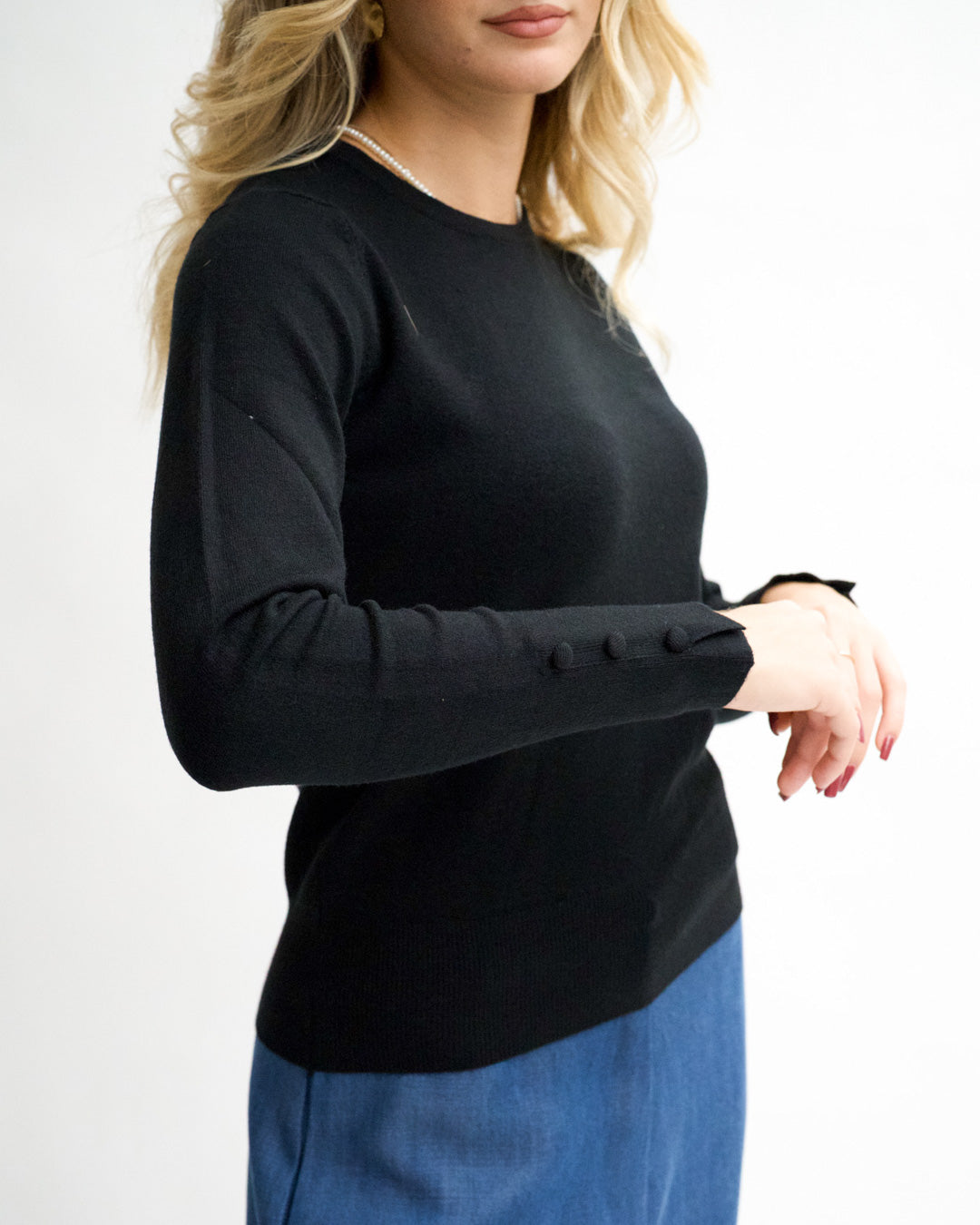 Maglia girocollo slim con bottoncini laterali sui polsini - Canapa Uncategorized - Hope Abbigliamento e Accessori Donna Online