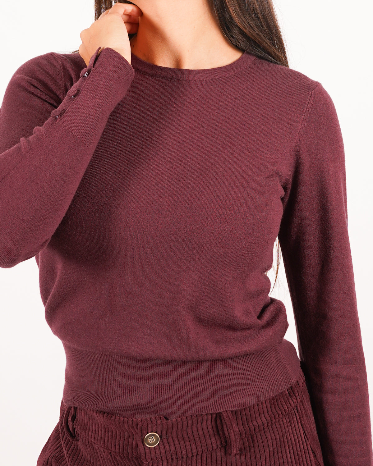 Maglia girocollo slim con bottoncini laterali sui polsini - Canapa Uncategorized - Hope Abbigliamento e Accessori Donna Online