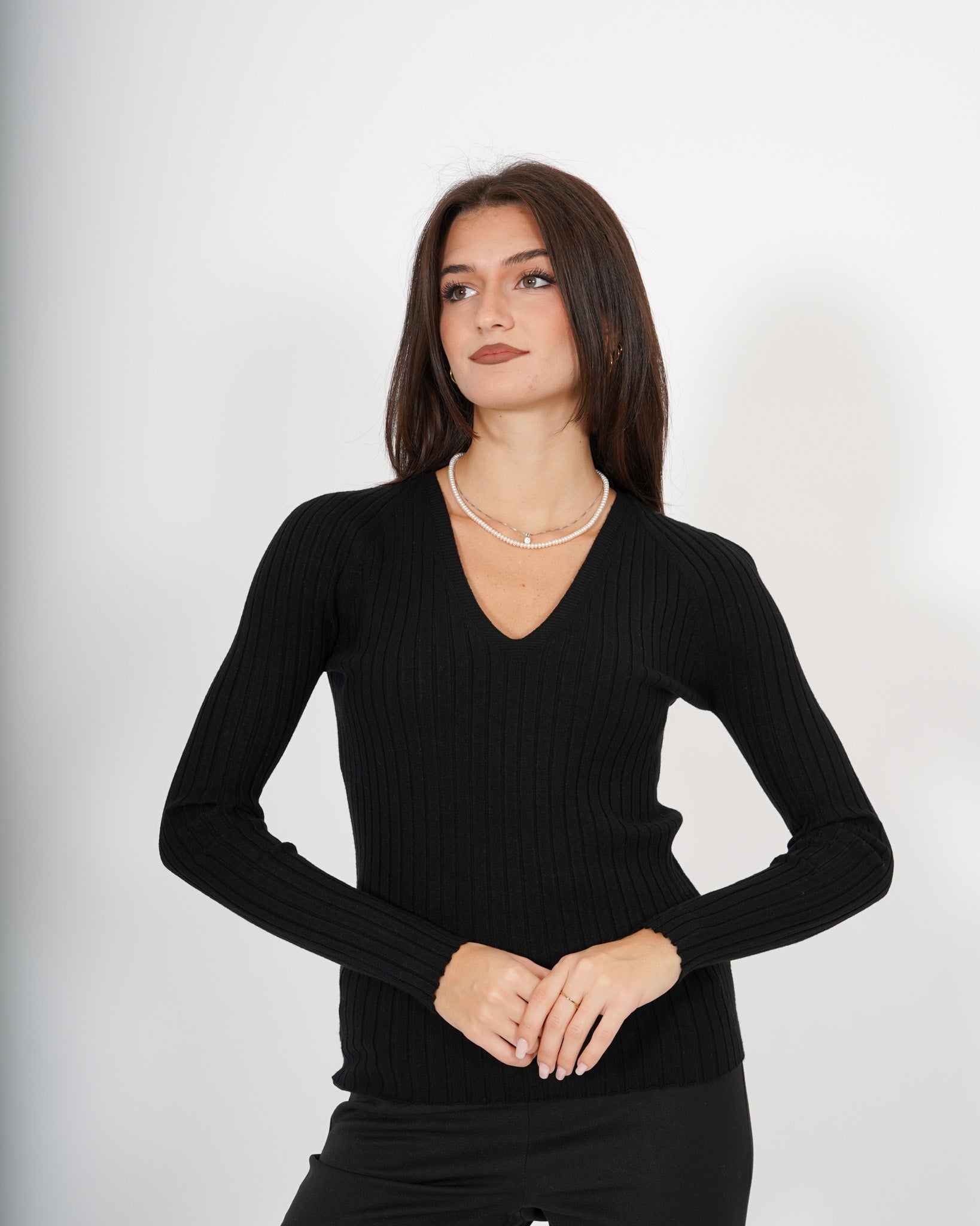 Maglia a costine con scollo a V - Verdesca Uncategorized - Hope Abbigliamento e Accessori Donna Online