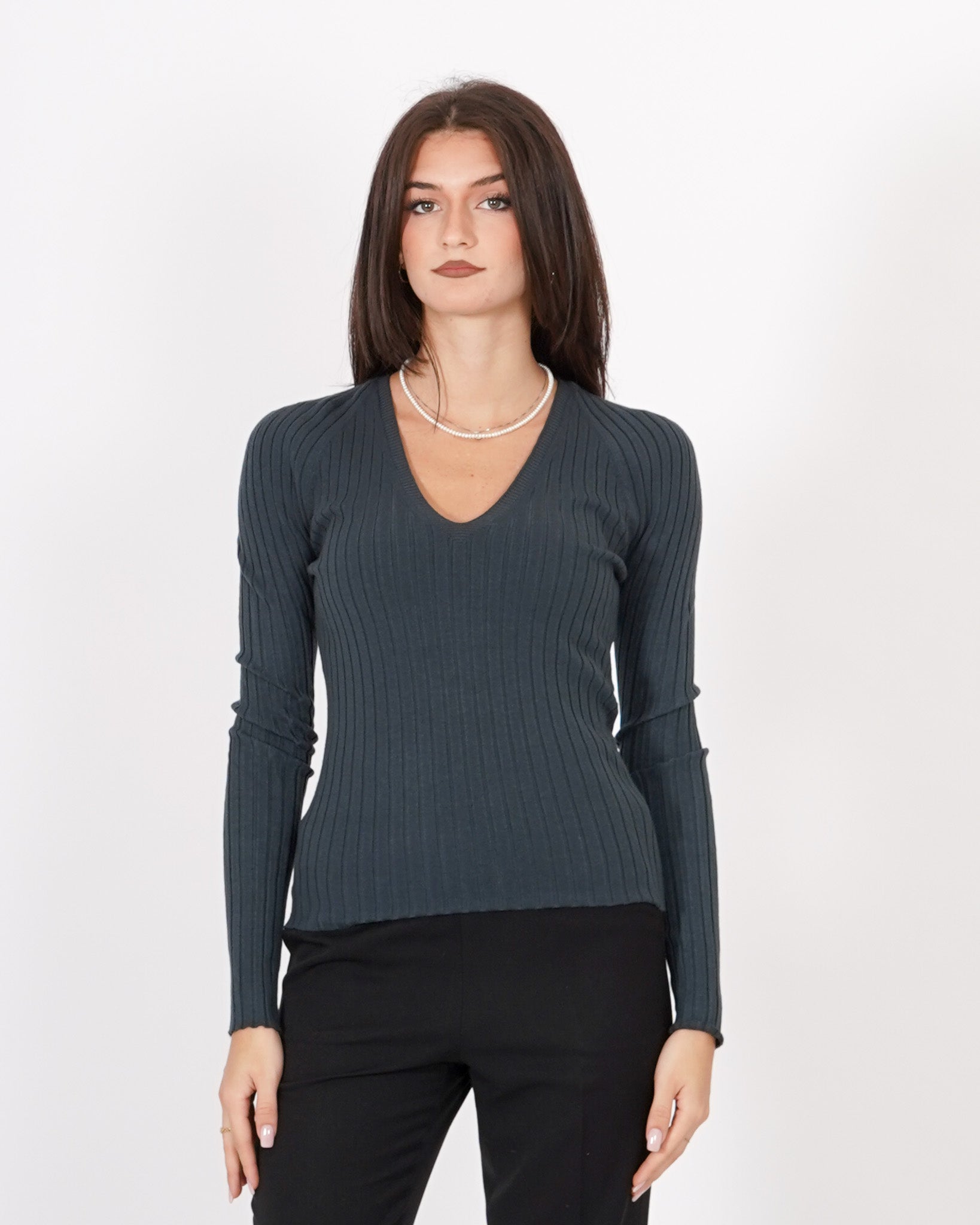 Maglia a costine con scollo a V - Verdesca Uncategorized - Hope Abbigliamento e Accessori Donna Online