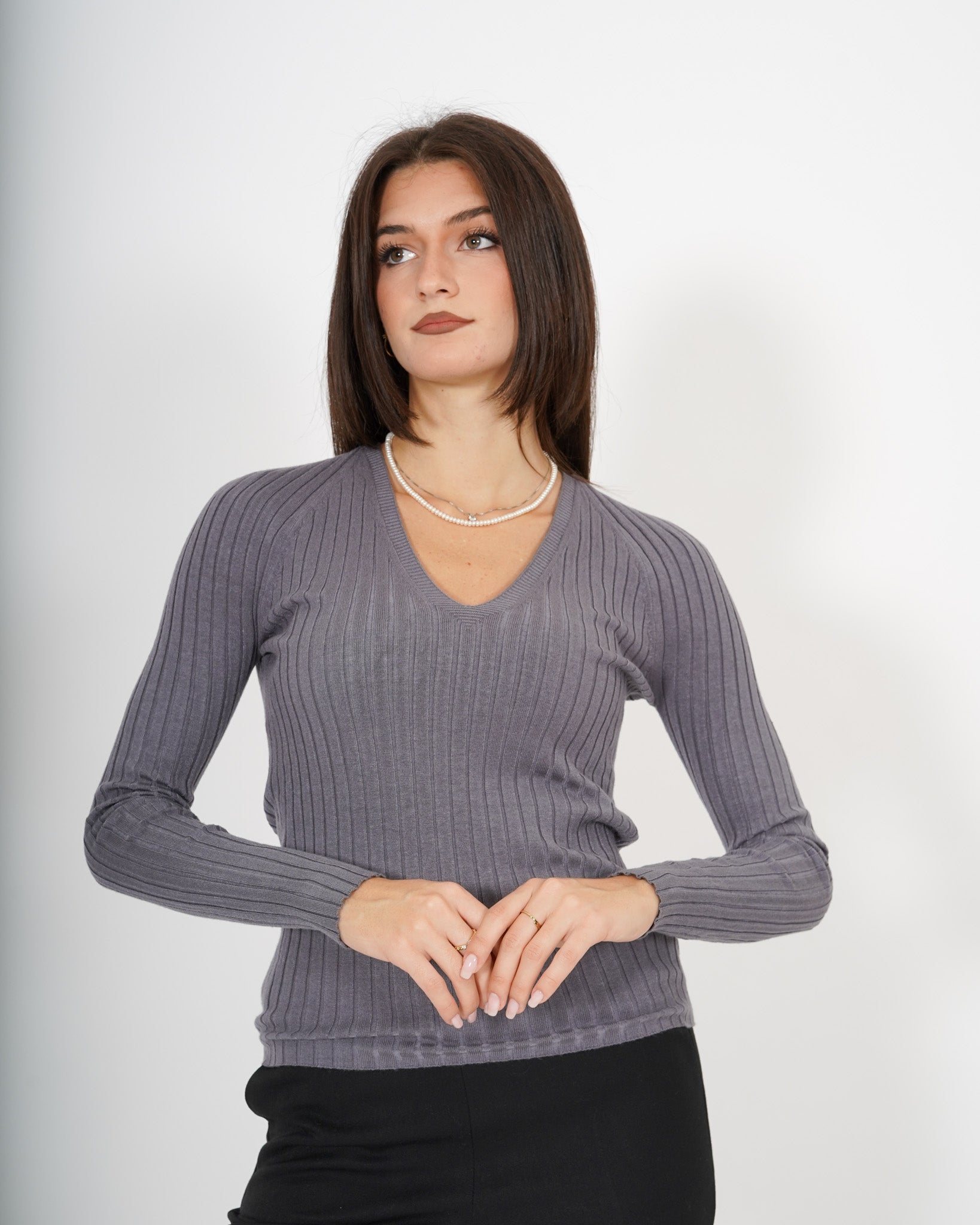 Maglia a costine con scollo a V - Verdesca Uncategorized - Hope Abbigliamento e Accessori Donna Online