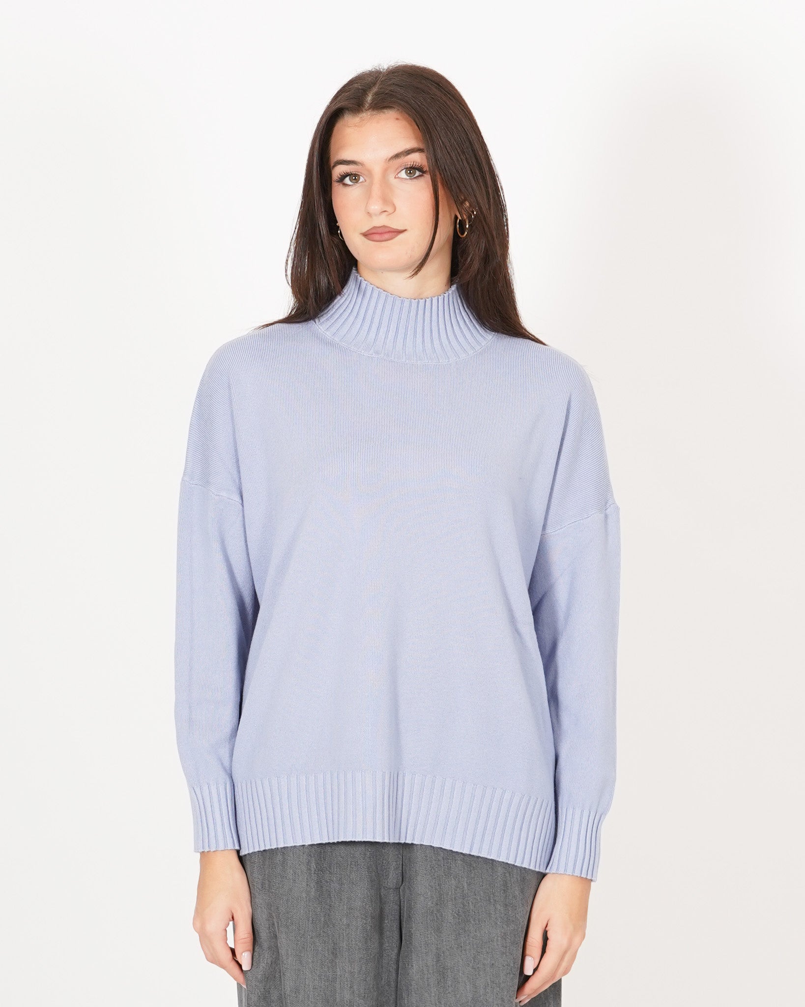 Maglia collo alto con spacchetti sul fondo - Gesso Uncategorized - Hope Abbigliamento e Accessori Donna Online