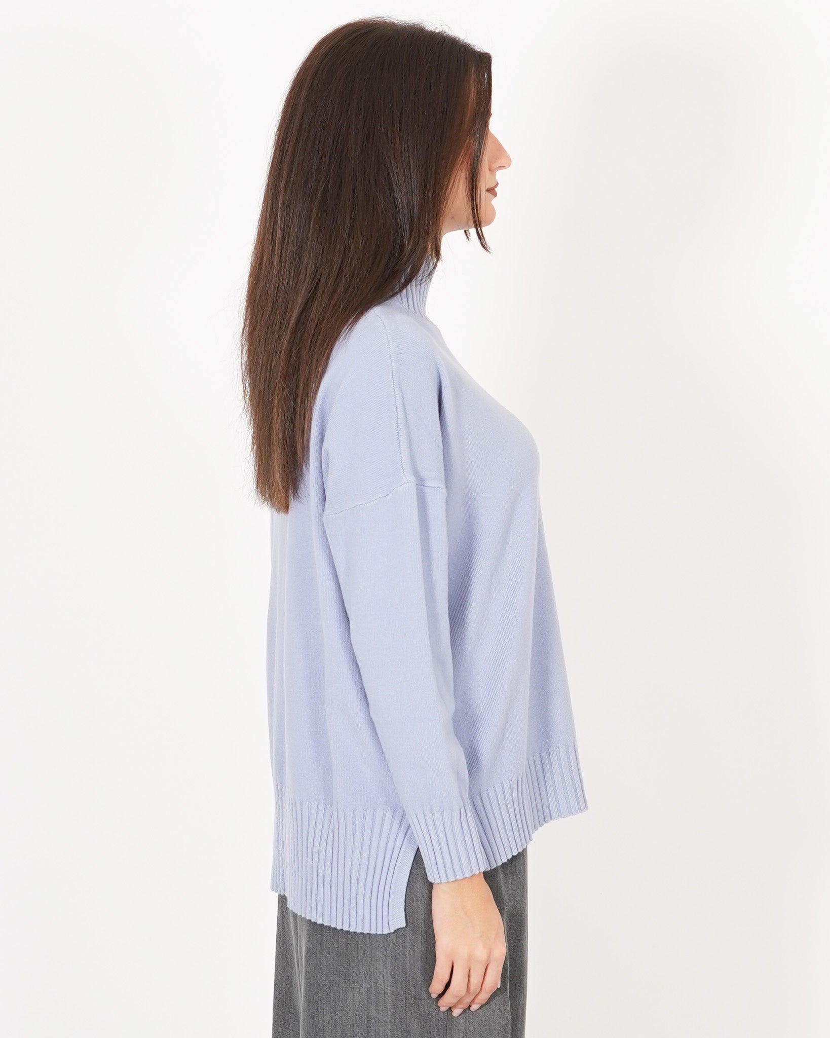 Maglia collo alto con spacchetti sul fondo - Gesso Uncategorized - Hope Abbigliamento e Accessori Donna Online