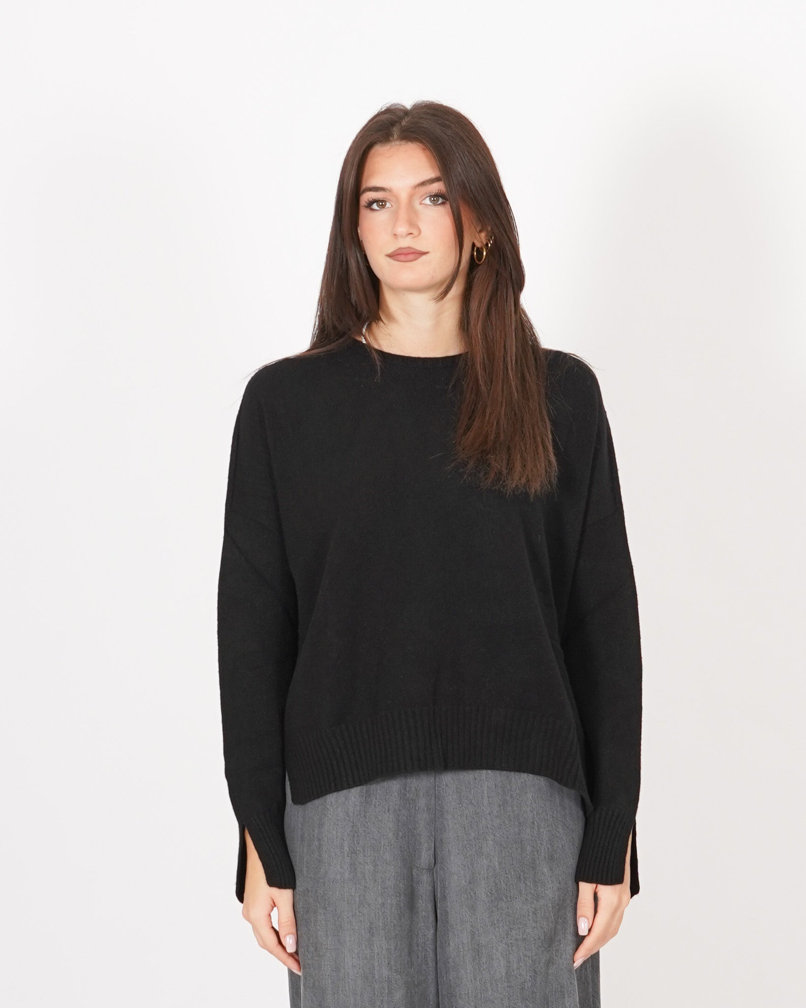 Maglia girocollo con spacchetti sul fondo - Mariagrazia Uncategorized - Hope Abbigliamento e Accessori Donna Online