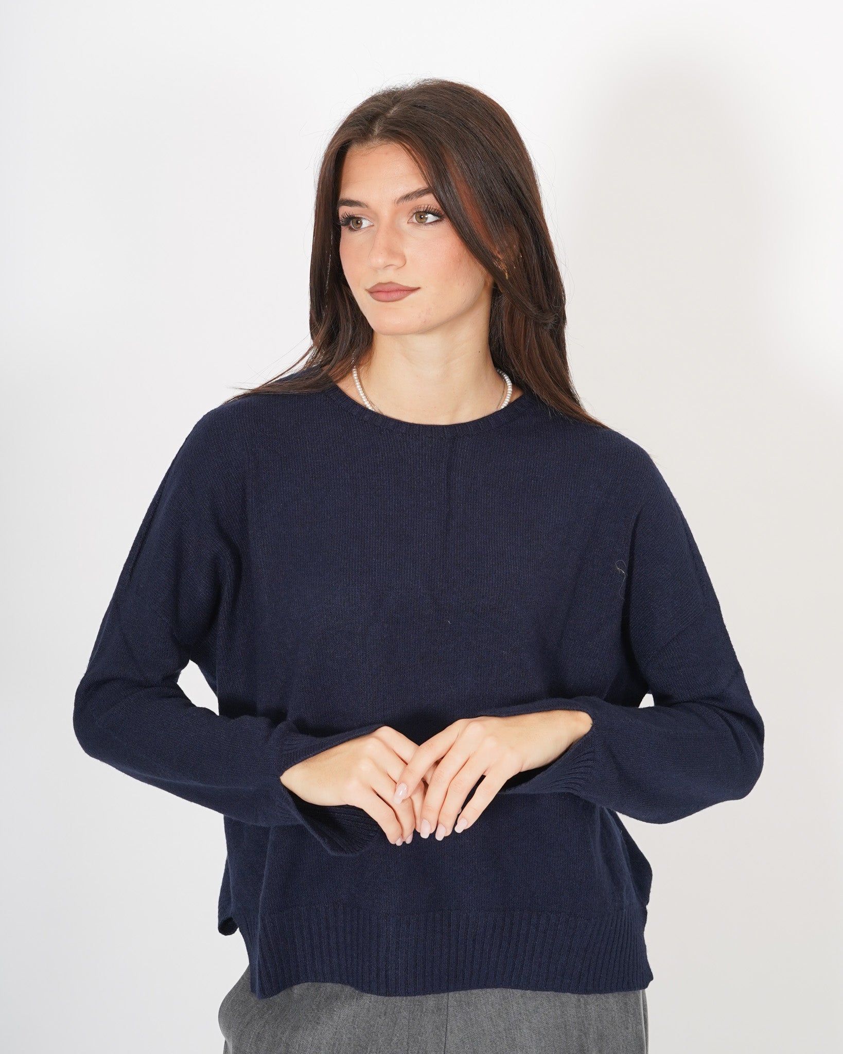 Maglia girocollo con spacchetti sul fondo - Mariagrazia Uncategorized - Hope Abbigliamento e Accessori Donna Online