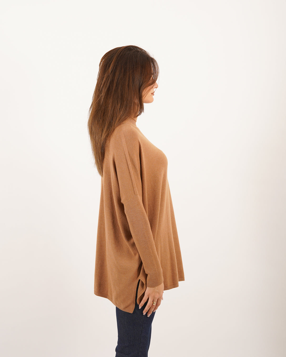 Maglia over collo alto in mano viscosa - Tellina Uncategorized - Hope Abbigliamento e Accessori Donna Online