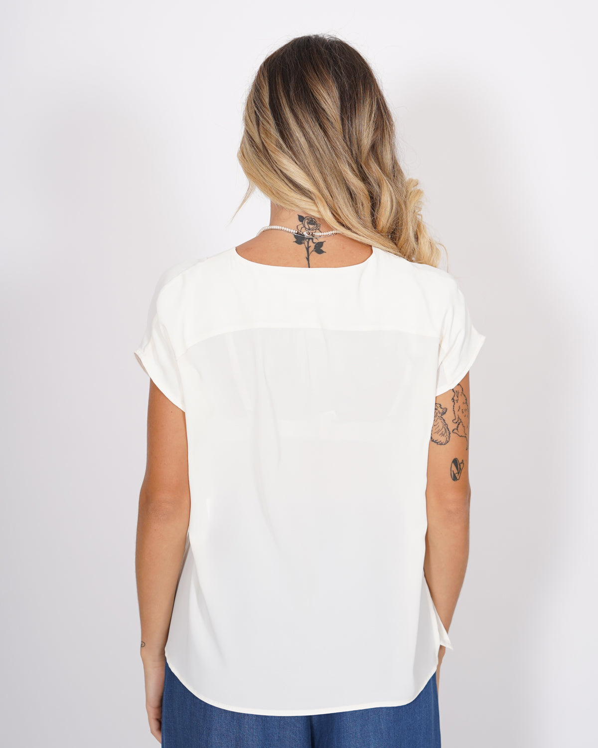 Blusa scollo a v in mano seta - Samira Uncategorized - Hope Abbigliamento e Accessori Donna Online