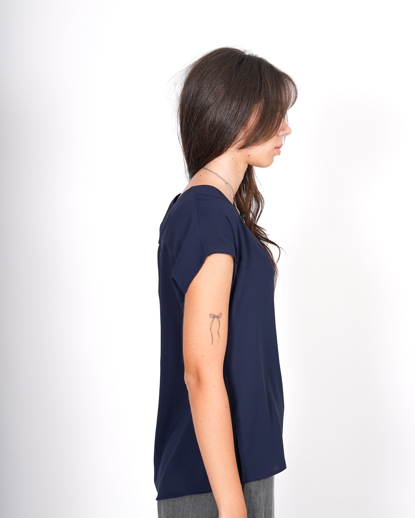 Blusa scollo a v in mano seta - Samira Uncategorized - Hope Abbigliamento e Accessori Donna Online