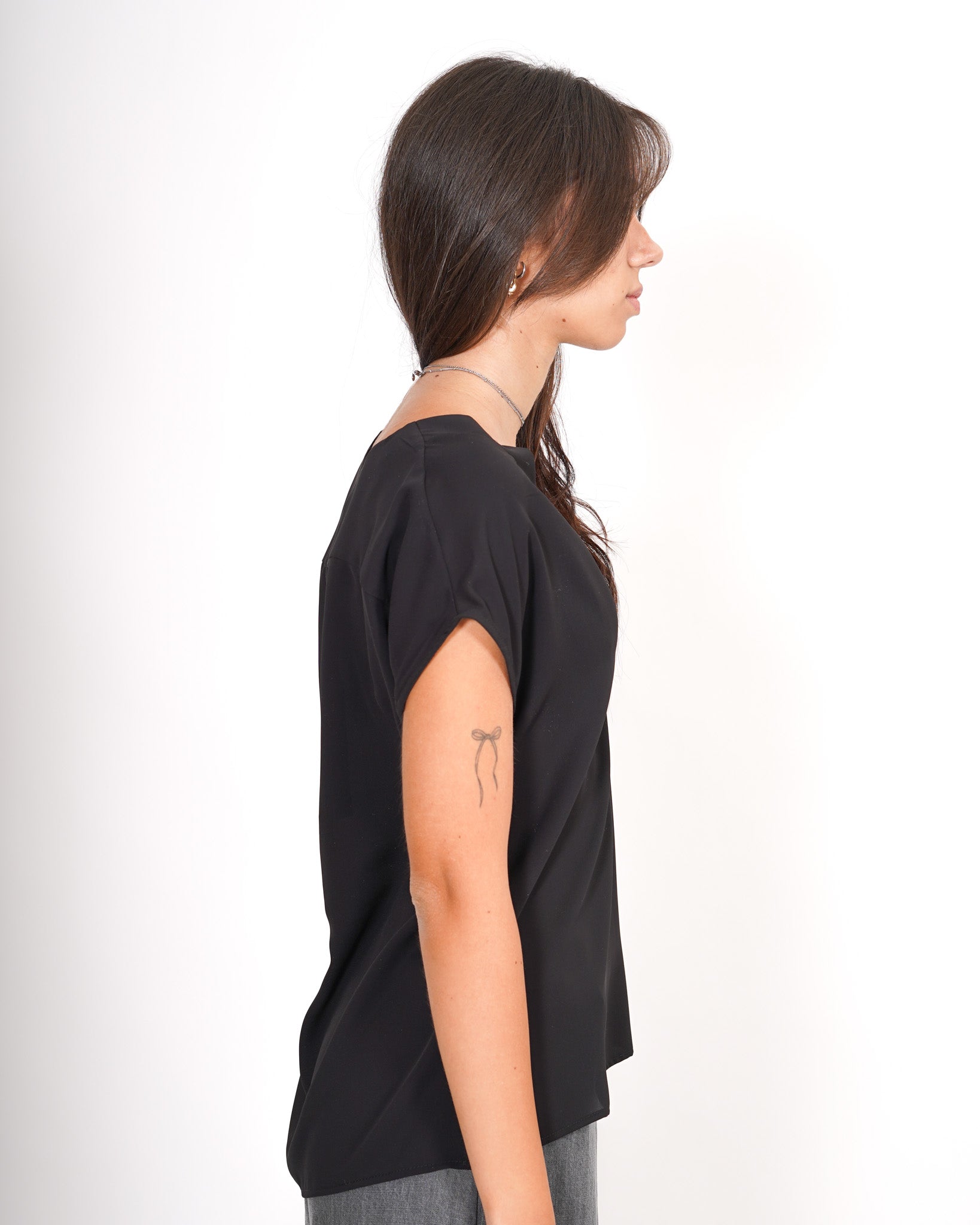 Blusa scollo a v in mano seta - Samira Uncategorized - Hope Abbigliamento e Accessori Donna Online