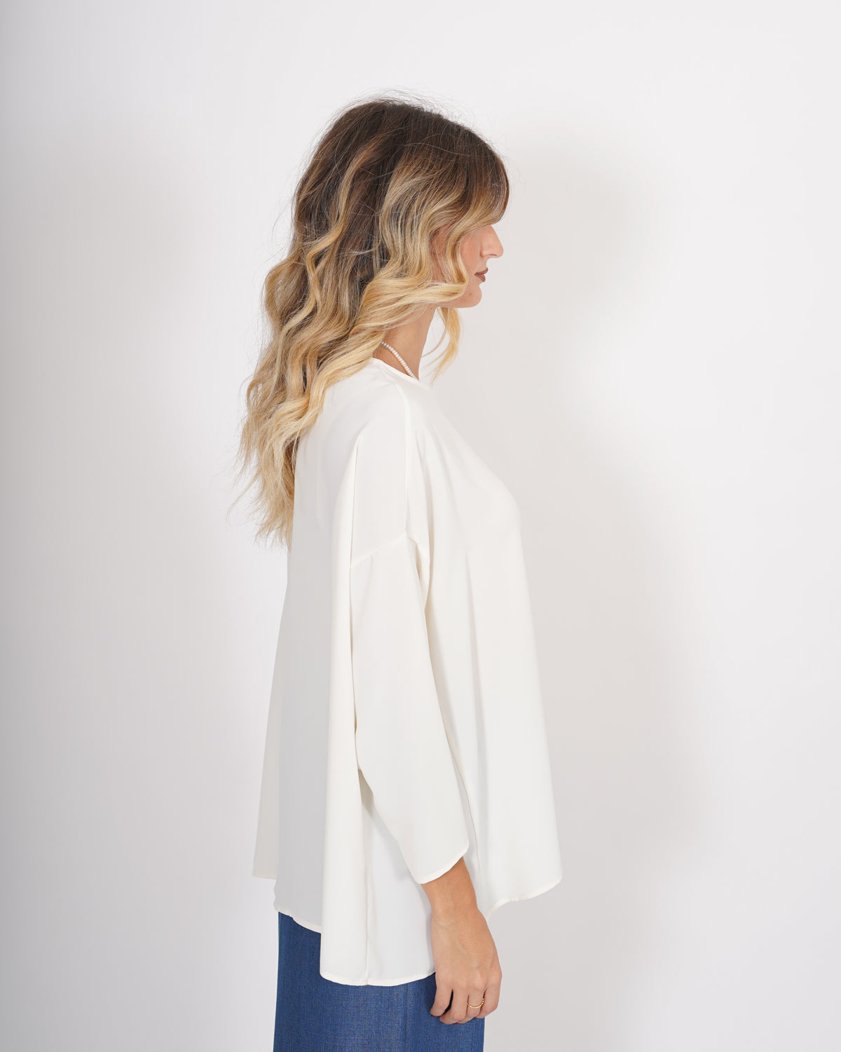 Blusa over girocollo manica raglan in mano seta - Avocado Uncategorized - Hope Abbigliamento e Accessori Donna Online