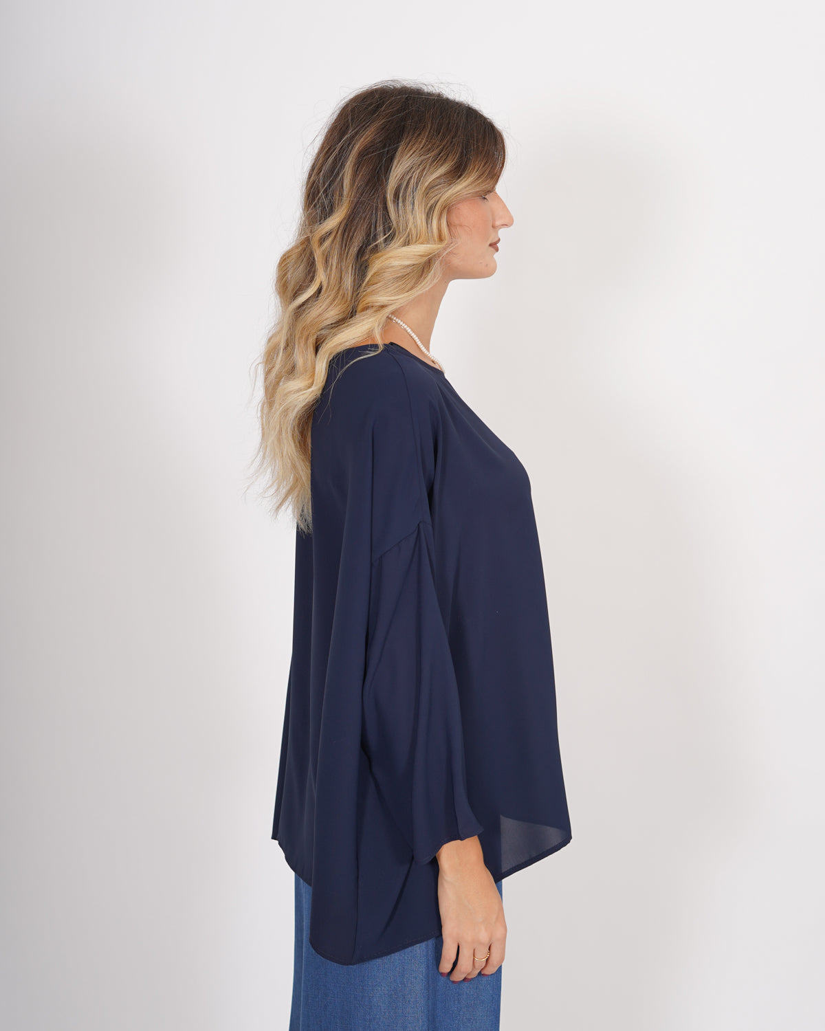 Blusa over girocollo manica raglan in mano seta - Avocado Uncategorized - Hope Abbigliamento e Accessori Donna Online