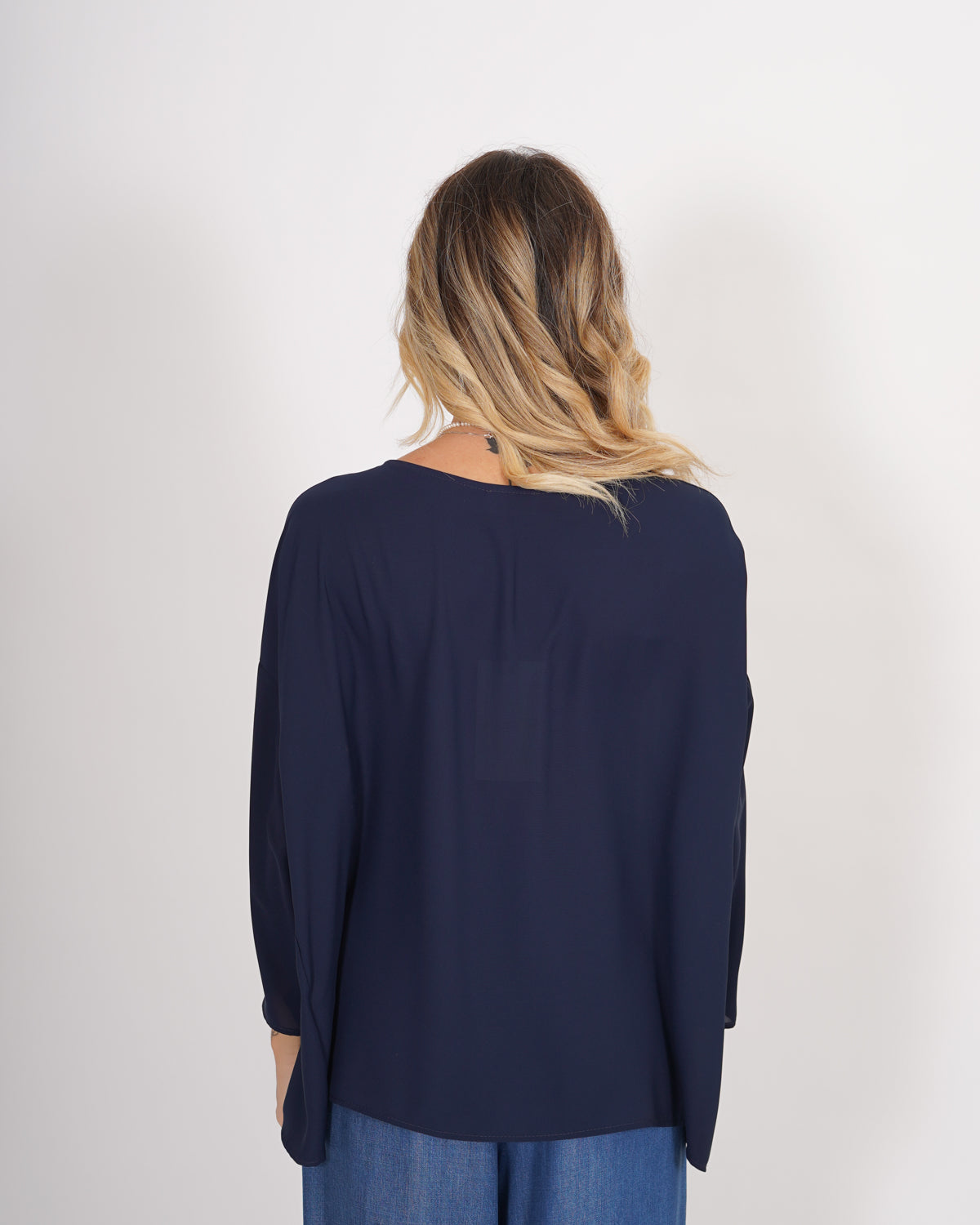 Blusa over girocollo manica raglan in mano seta - Avocado Uncategorized - Hope Abbigliamento e Accessori Donna Online