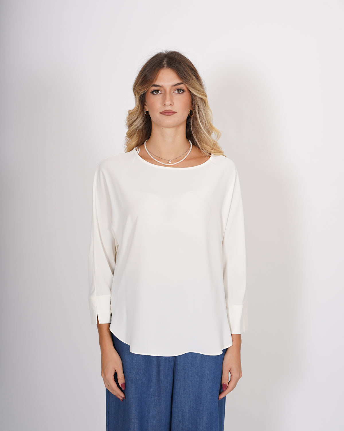 Blusa over girocollo stondato in mano seta - Kessin Uncategorized - Hope Abbigliamento e Accessori Donna Online