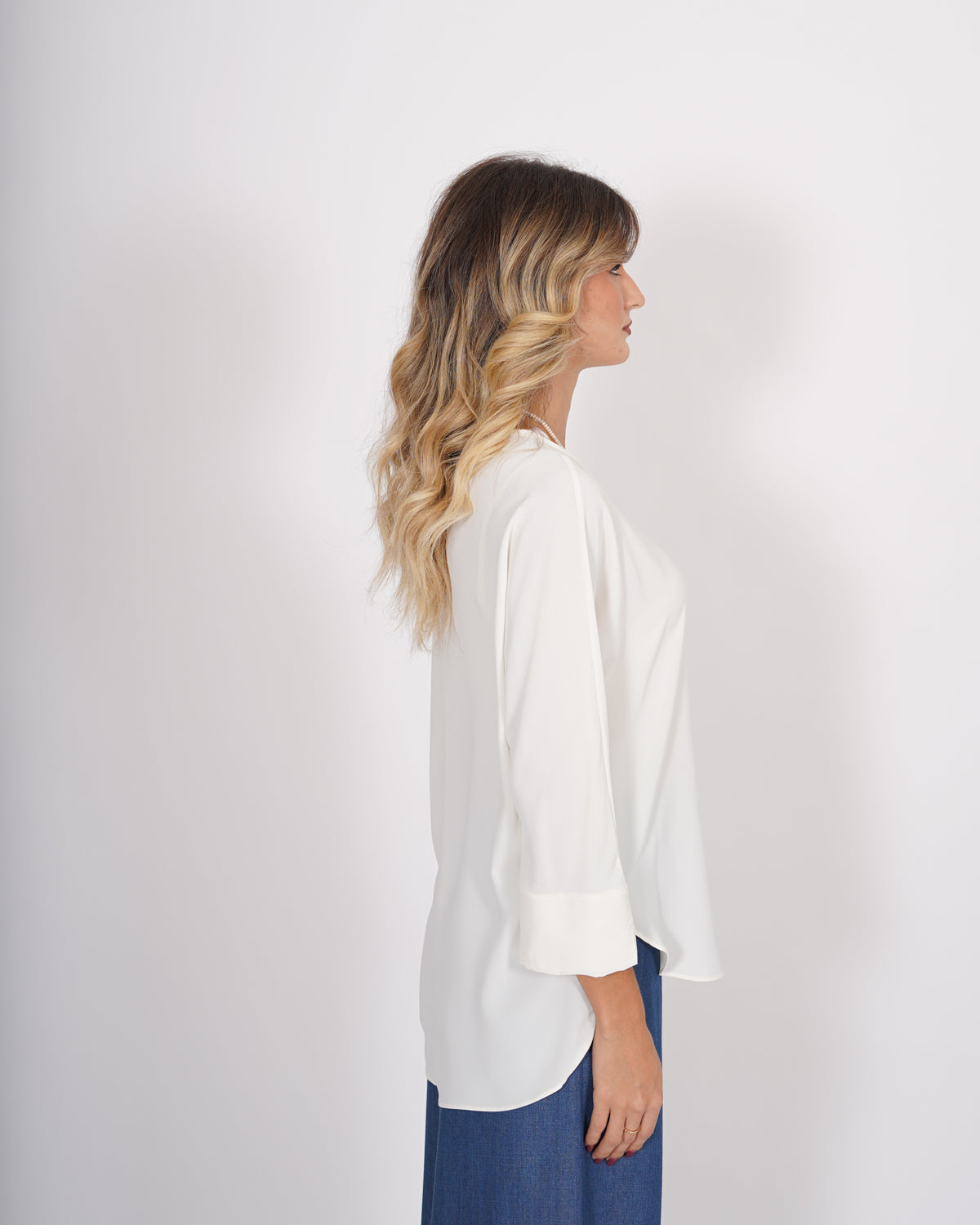 Blusa over girocollo stondato in mano seta - Kessin