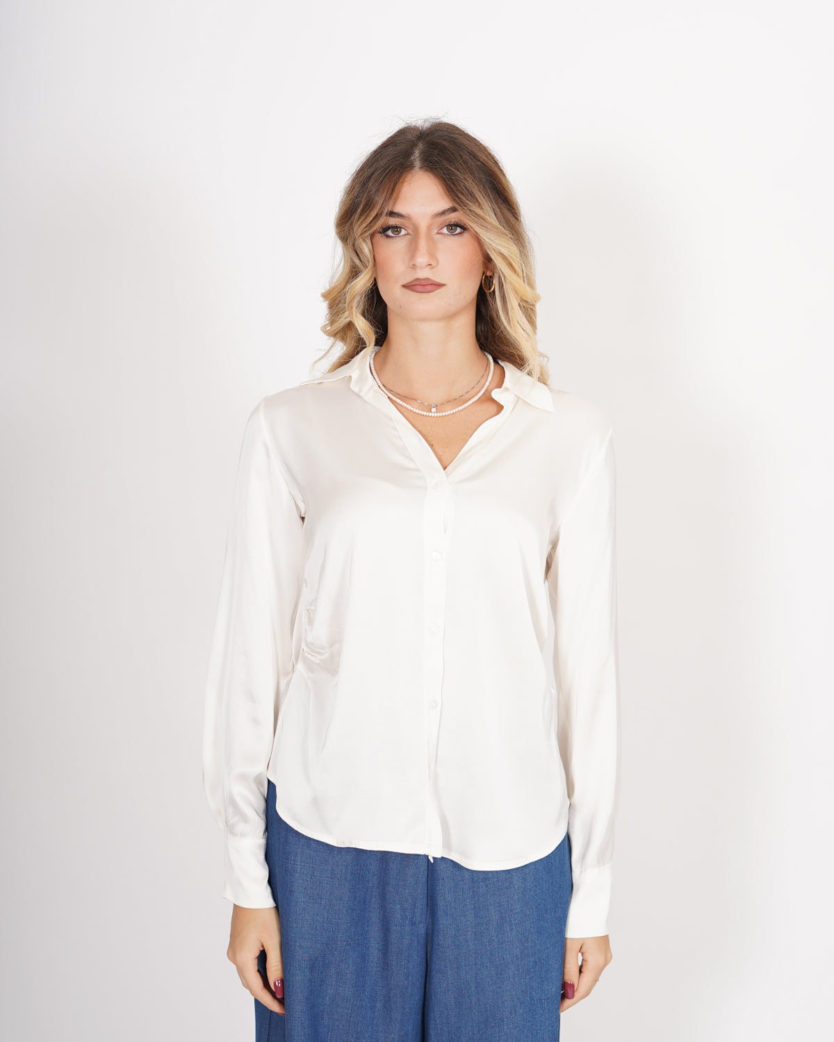 Camicia morbida in raso - Nuoro Uncategorized - Hope Abbigliamento e Accessori Donna Online