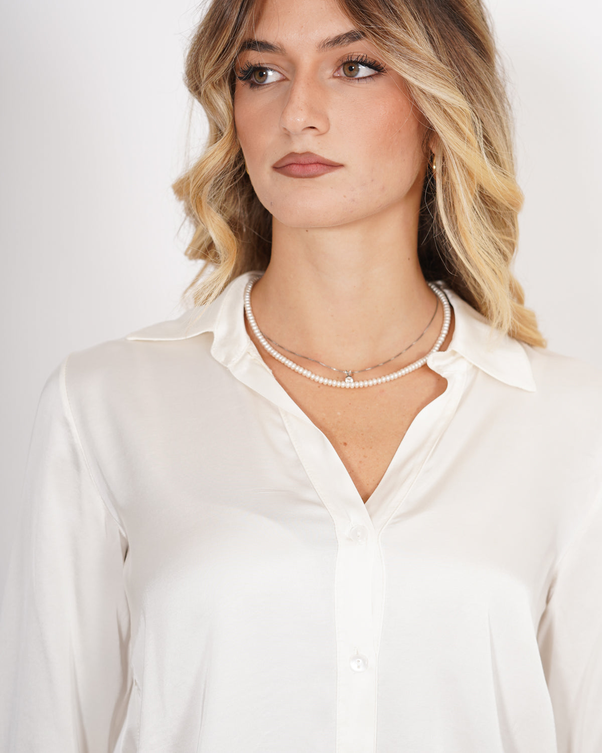 Camicia morbida in raso - Nuoro Uncategorized - Hope Abbigliamento e Accessori Donna Online