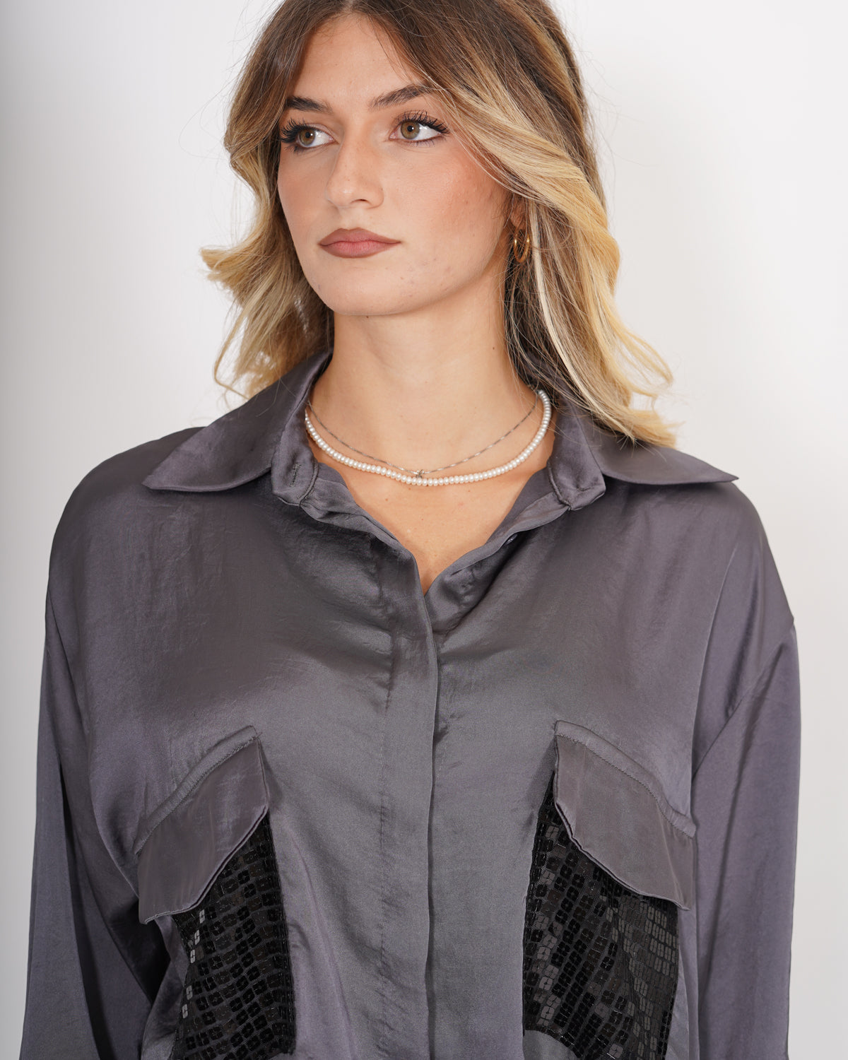 Camicia over con tasche in paillettes in raso mano seta - Rakuten