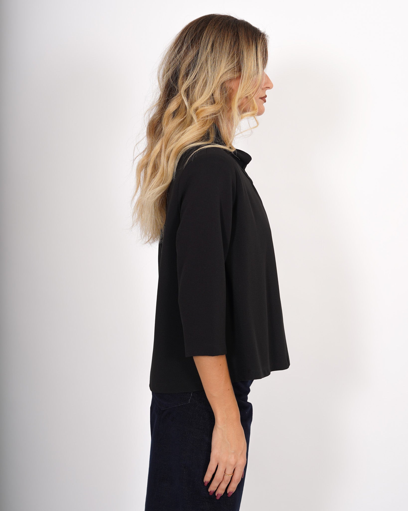 Giacca corta con bottone sul collo - Yucatan Uncategorized - Hope Abbigliamento e Accessori Donna Online