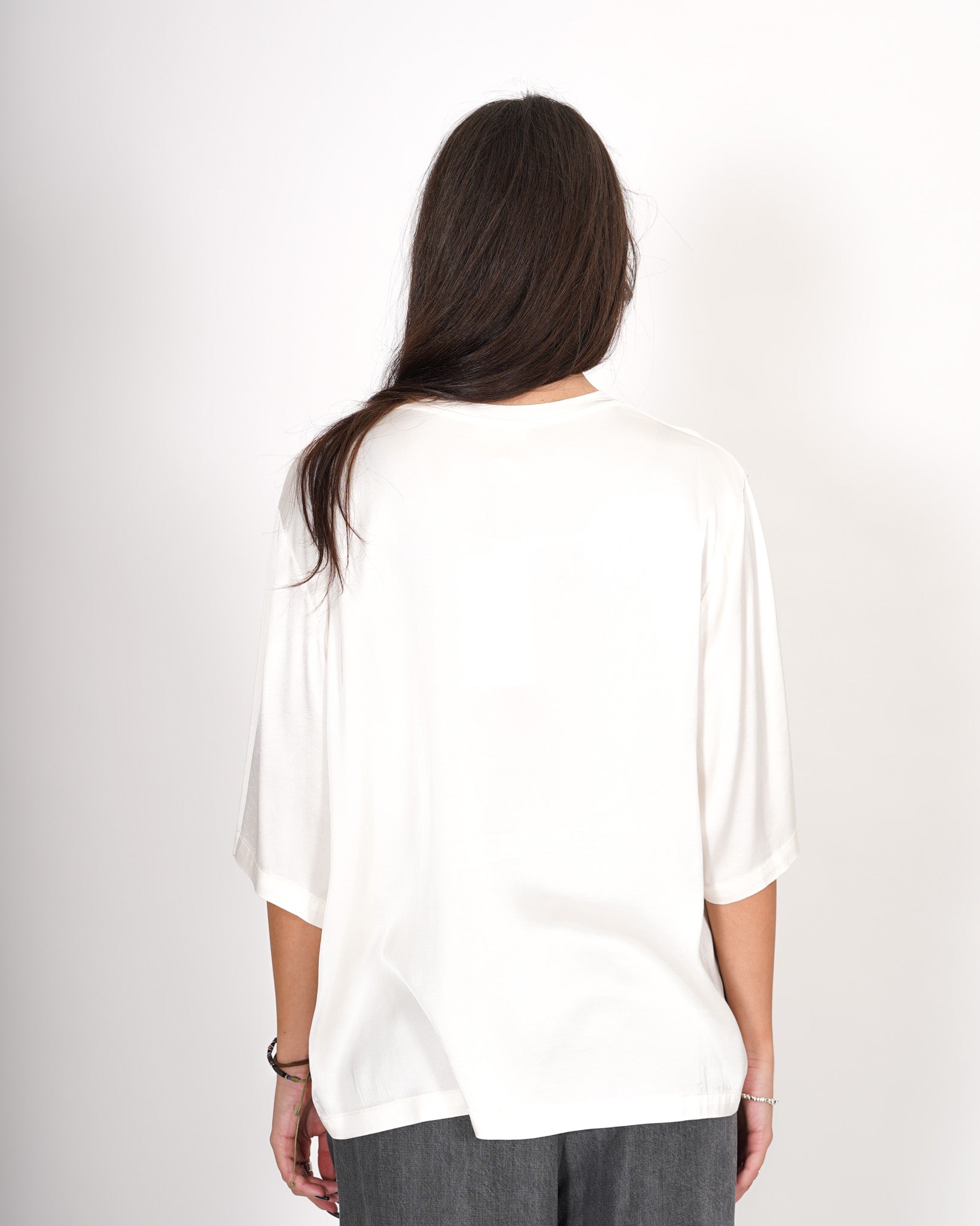 Blusa lunga over girocollo in raso - Vargas Uncategorized - Hope Abbigliamento e Accessori Donna Online