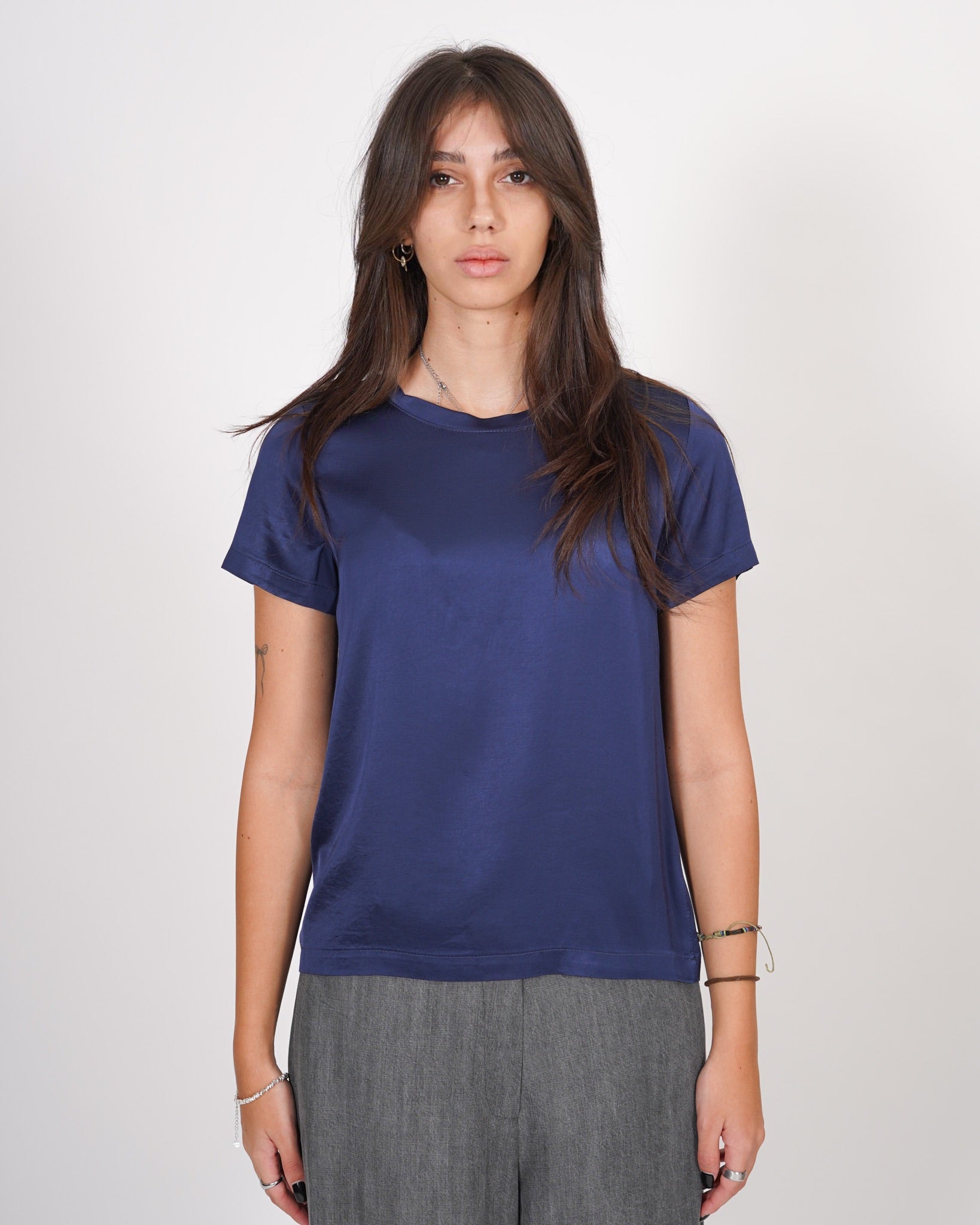 Blusa girocollo mezza manica in raso - Rewill