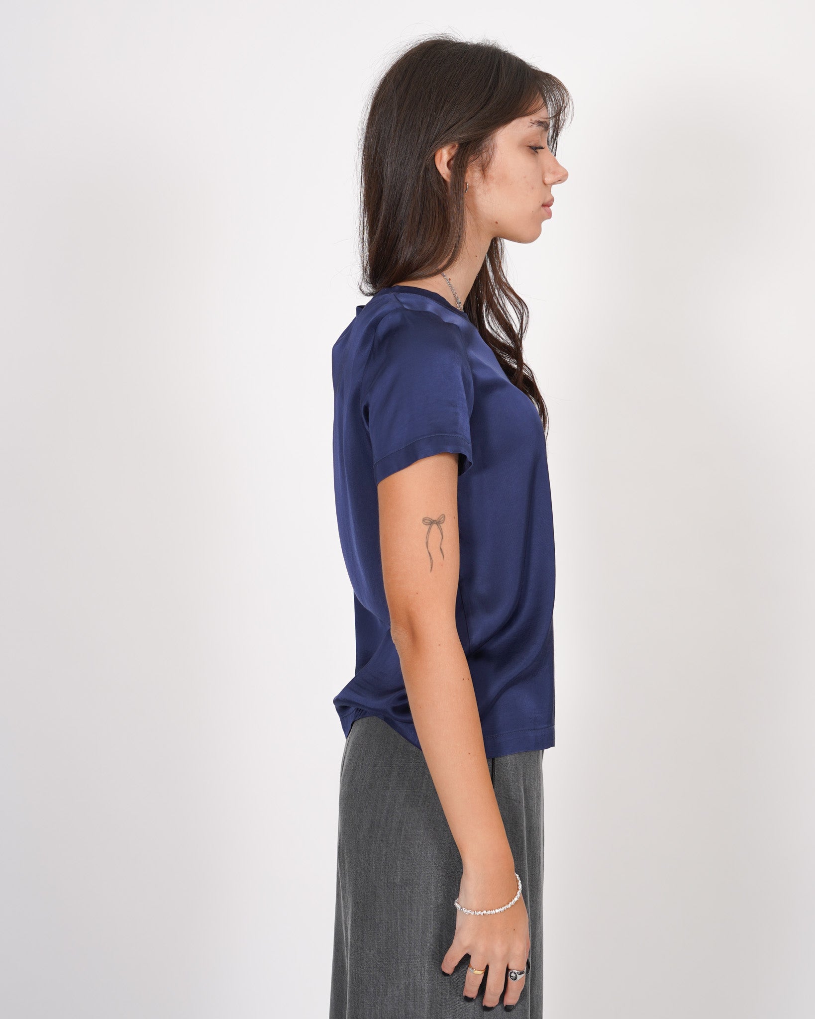 Blusa girocollo mezza manica in raso - Rewill