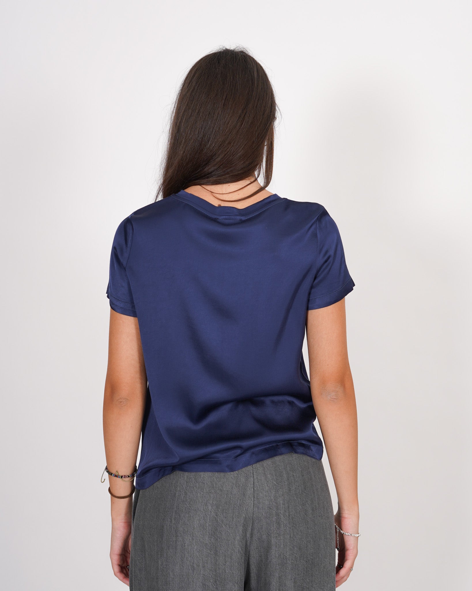 Blusa girocollo mezza manica in raso - Rewill