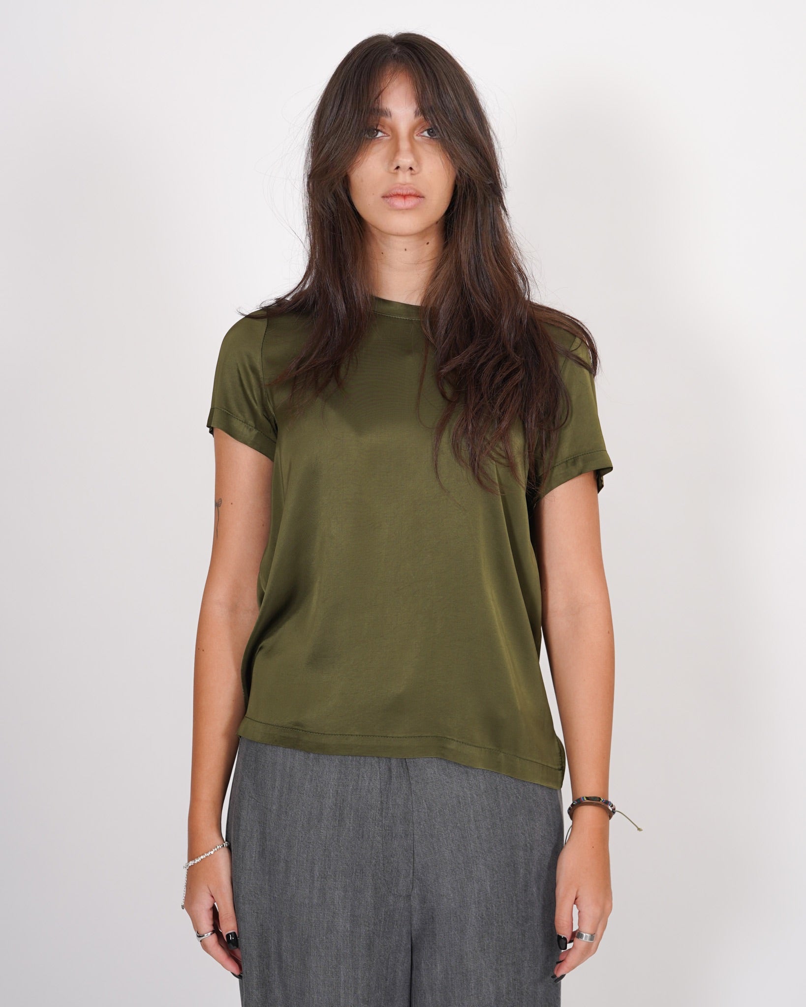 Blusa girocollo mezza manica in raso - Rewill