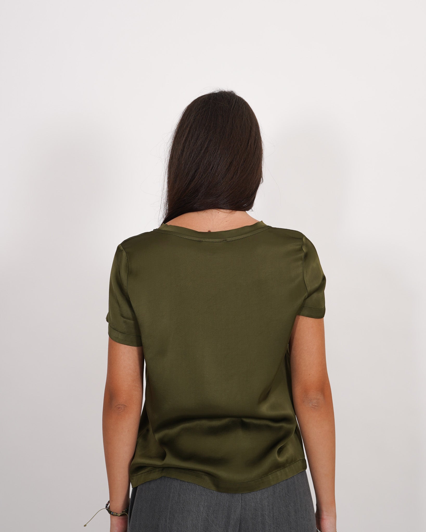 Blusa girocollo mezza manica in raso - Rewill