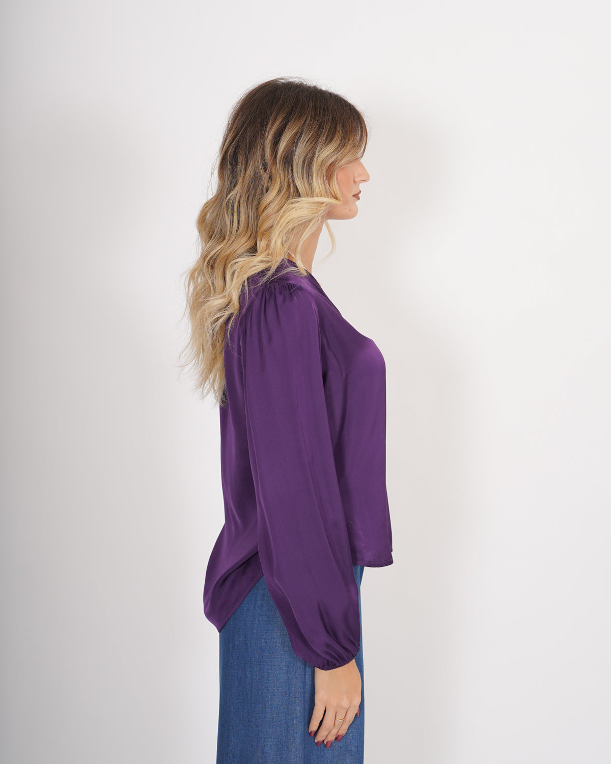 Blusa scollo a v manica lunga in raso - Sparviero