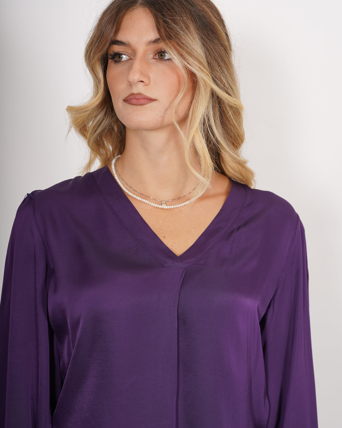 Blusa scollo a v manica lunga in raso - Sparviero