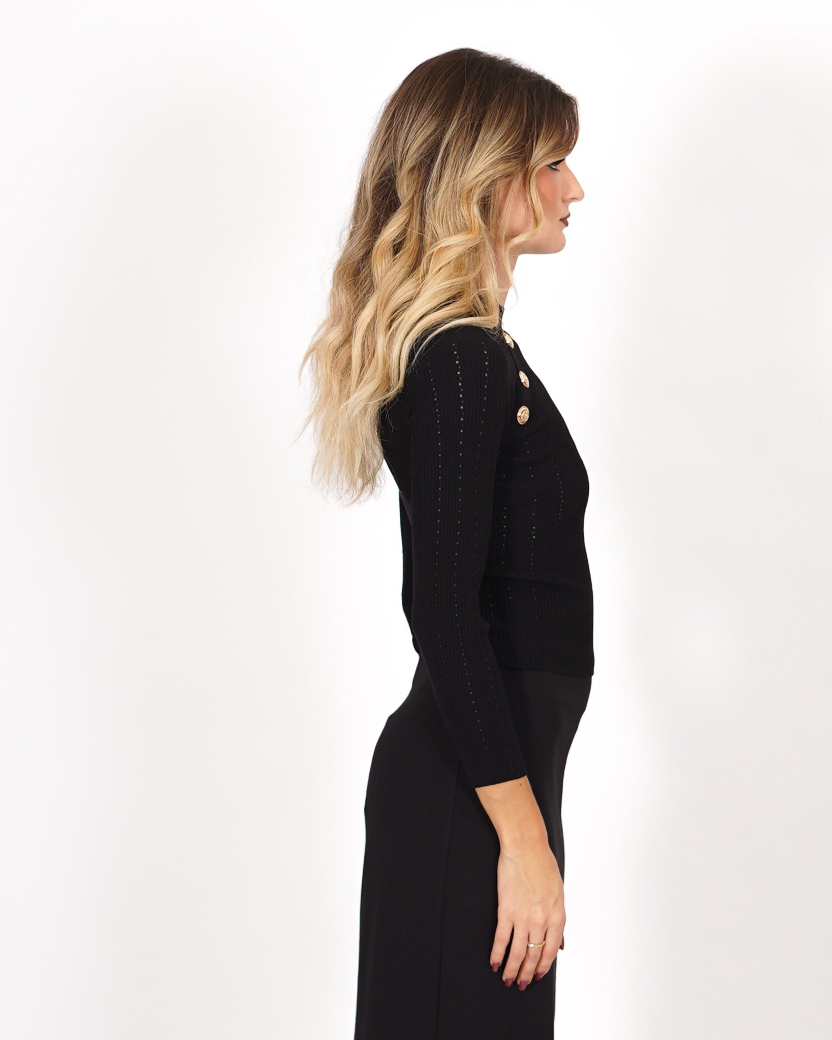 Girocollo con bottoni oro - Almiron Uncategorized - Hope Abbigliamento e Accessori Donna Online