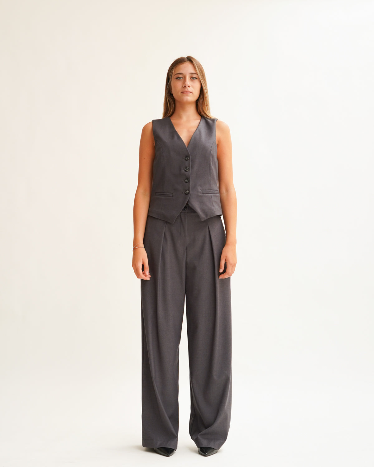 Coordinato con gilet e pantaloni in tessuto fresco lana - Silvestro Uncategorized - Hope Abbigliamento e Accessori Donna Online