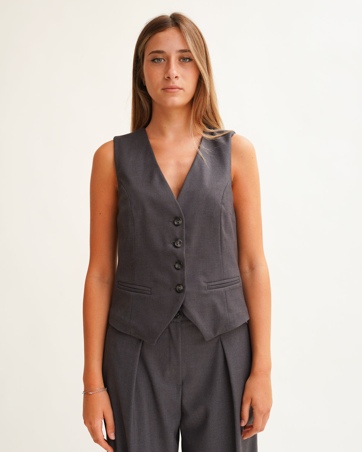 Coordinato con gilet e pantaloni in tessuto fresco lana - Silvestro Uncategorized - Hope Abbigliamento e Accessori Donna Online