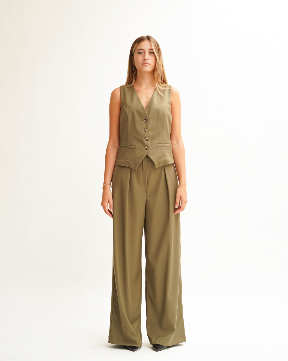 Coordinato con gilet e pantaloni in tessuto fresco lana - Silvestro Uncategorized - Hope Abbigliamento e Accessori Donna Online