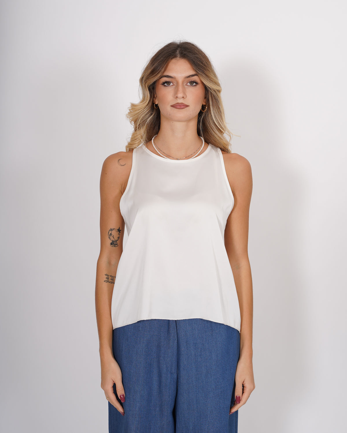 Blusa smanicata girocollo in mano raso - Neville Uncategorized - Hope Abbigliamento e Accessori Donna Online