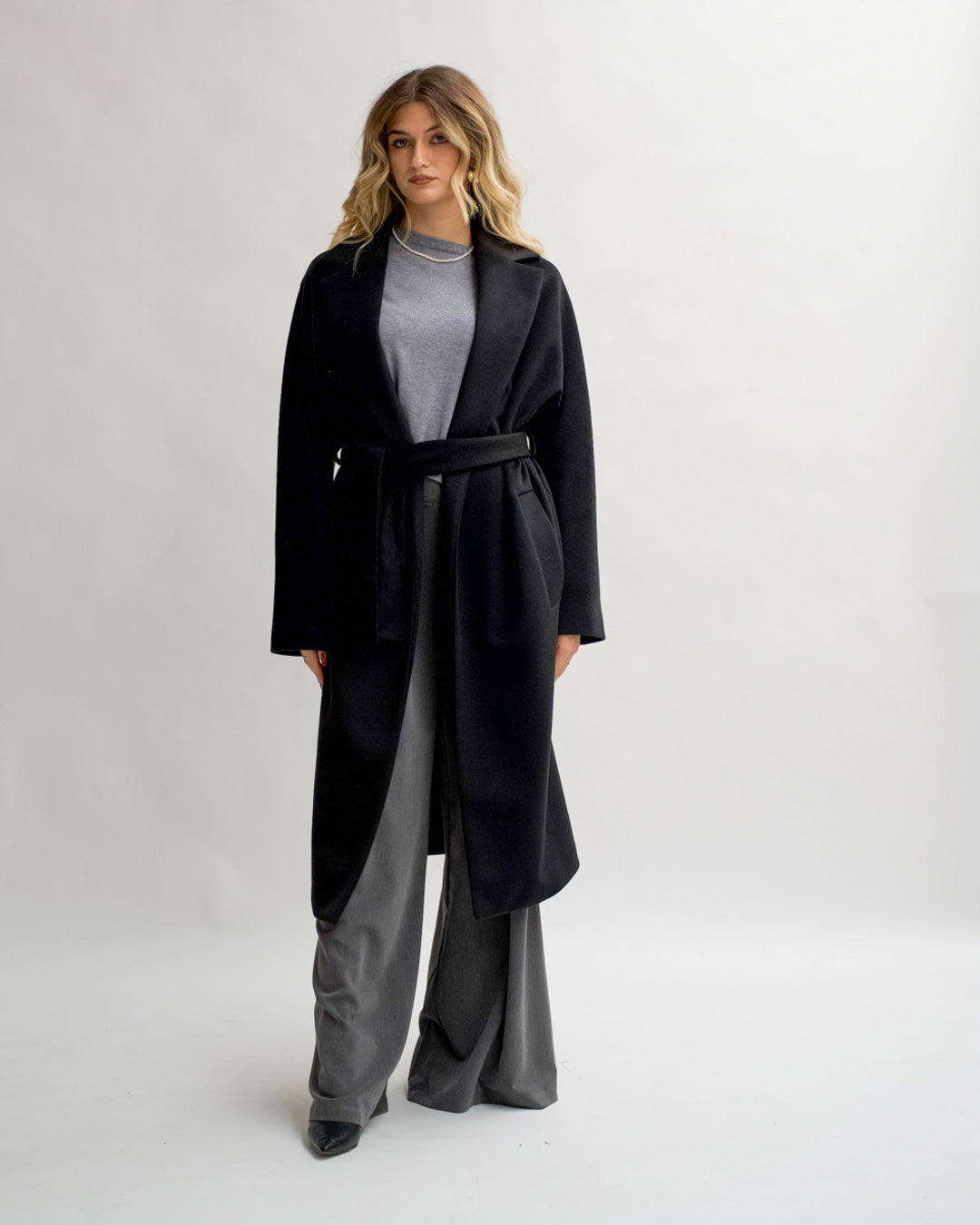 Cappotto lungo con cintura rimovibile, tasche e spalla costruita - Mister Uncategorized - Hope Abbigliamento e Accessori Donna Online