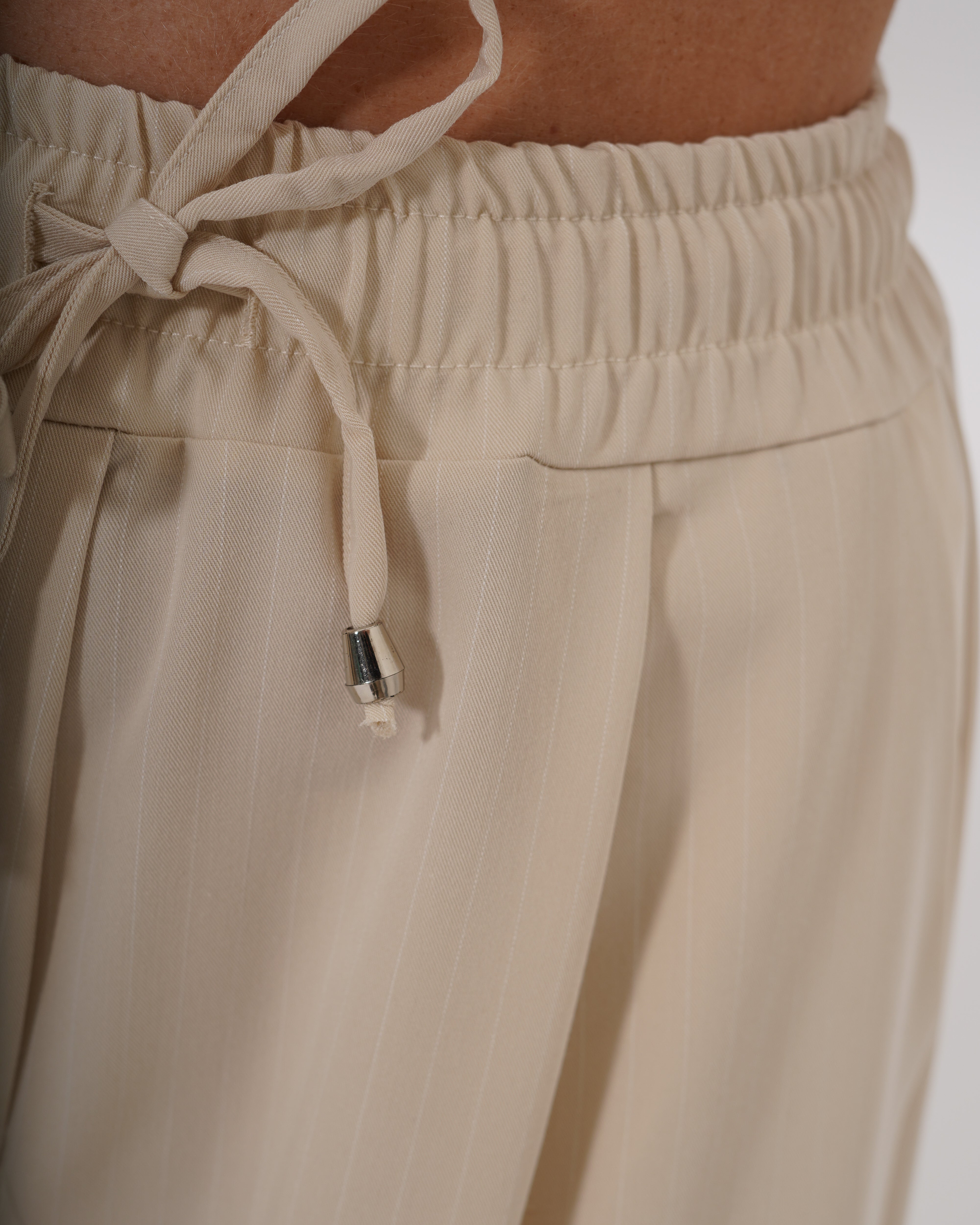 Pantaloni con elastico in vita, coulisse e tasche - Picchetto Uncategorized - Hope Abbigliamento e Accessori Donna Online